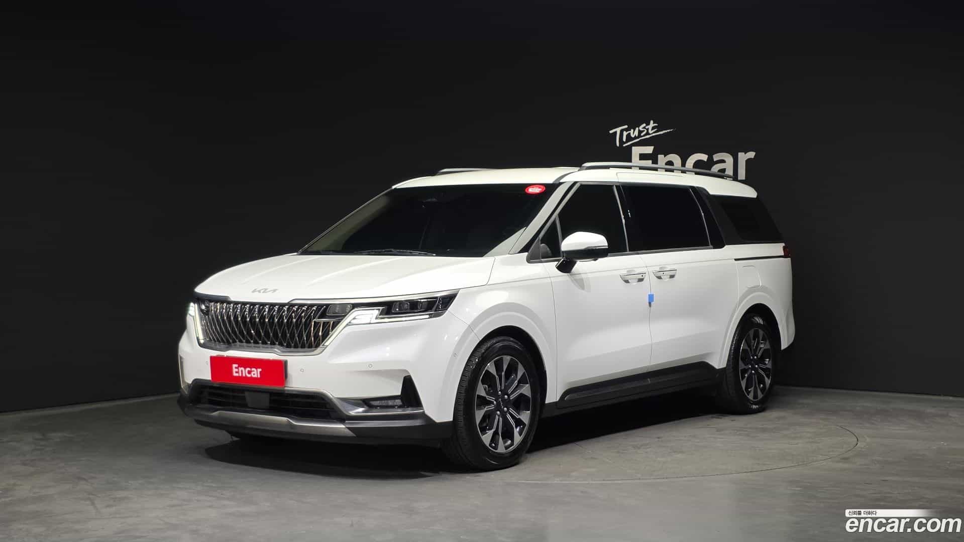 Canival Kia 2023.4-OUTER-001