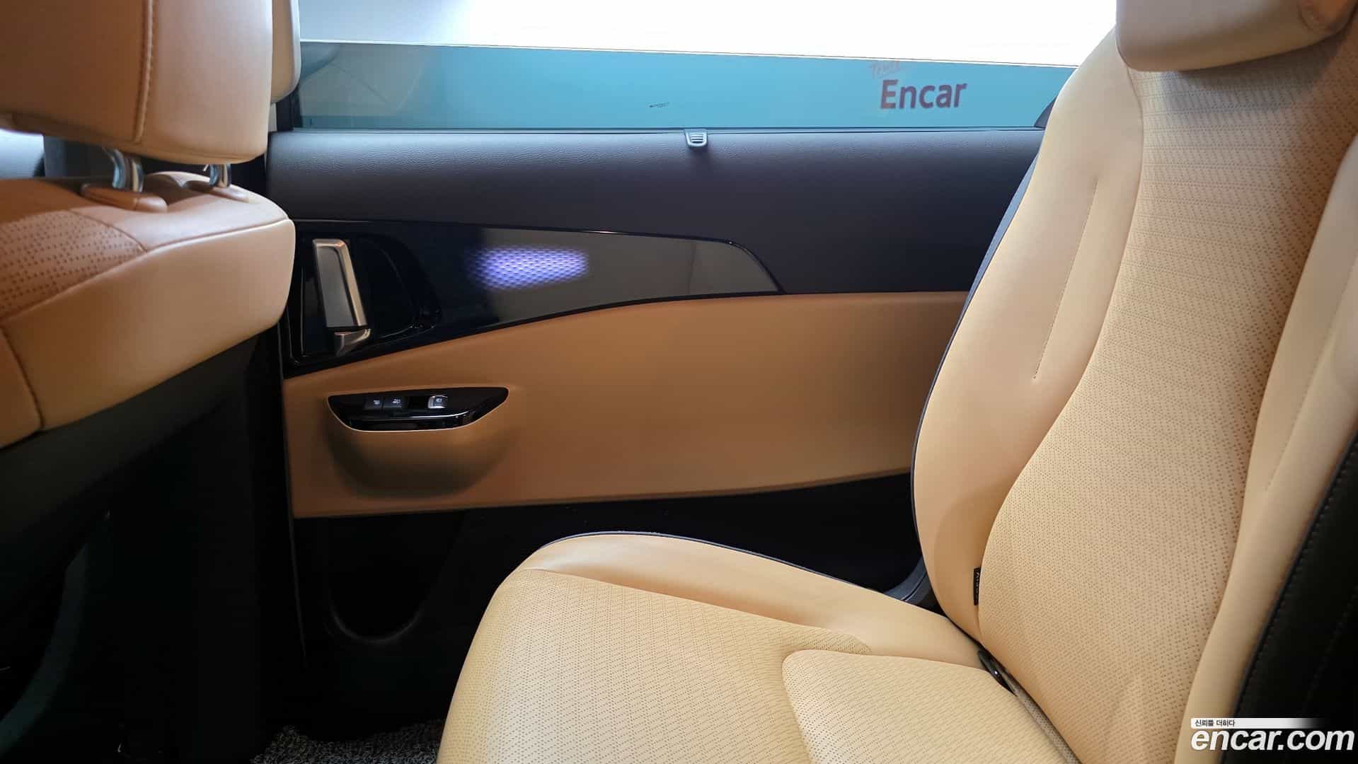 Canival Kia 2023.4-INNER-035