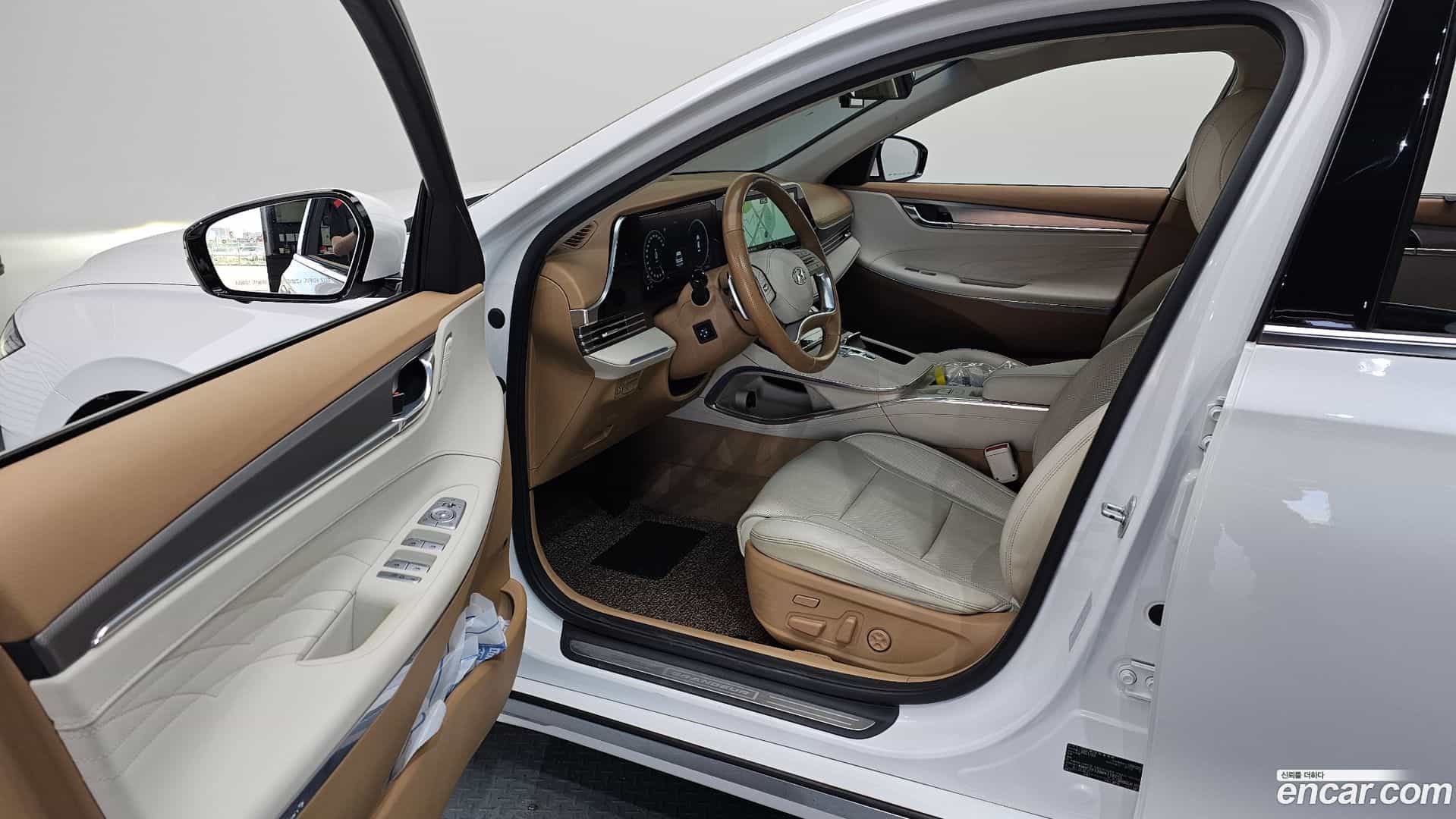 Grandeur Hyundai 2021.2-INNER-010