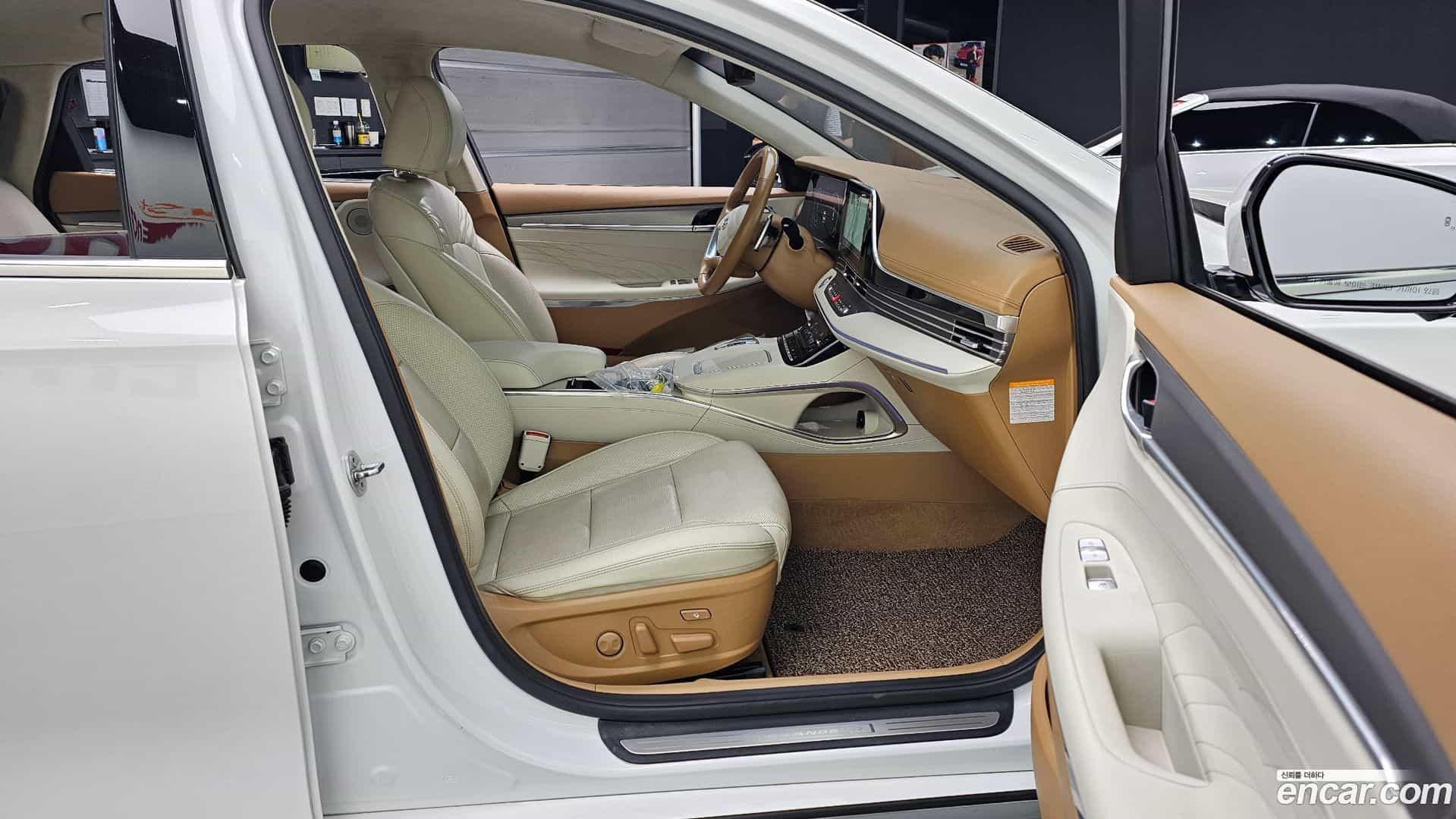 Grandeur Hyundai 2021.2-OPTION-015