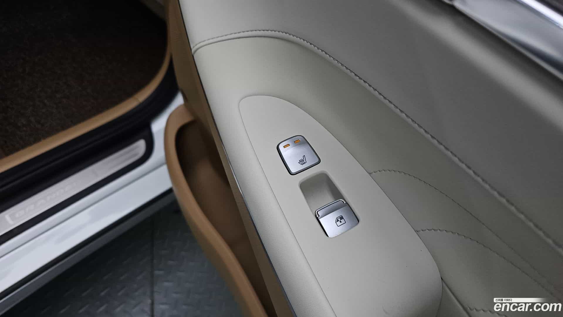 Grandeur Hyundai 2021.2-OPTION-023