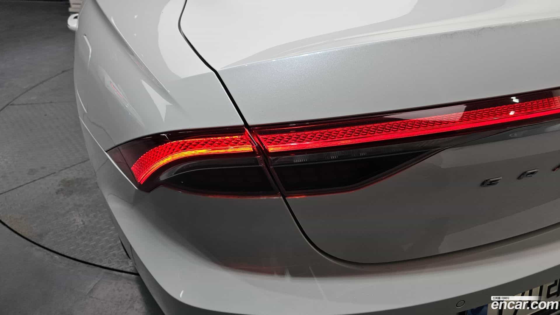 Grandeur Hyundai 2021.2-OUTER-033