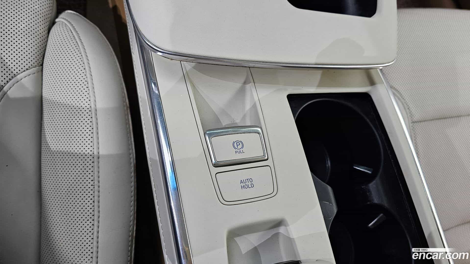 Grandeur Hyundai 2021.2-OPTION-042