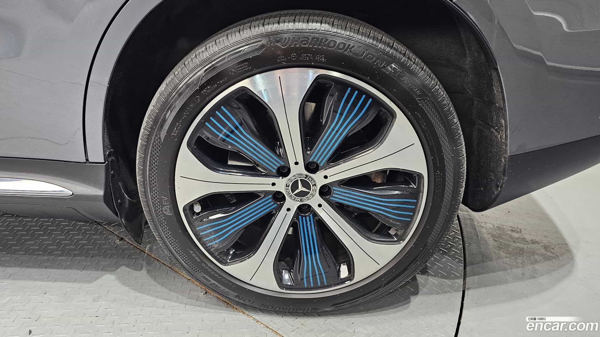 EQC Mercedes-Benz 2020.10-OUTER-005