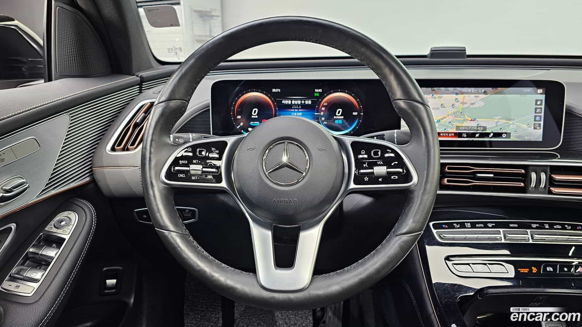 EQC Mercedes-Benz 2020.10-OPTION-017