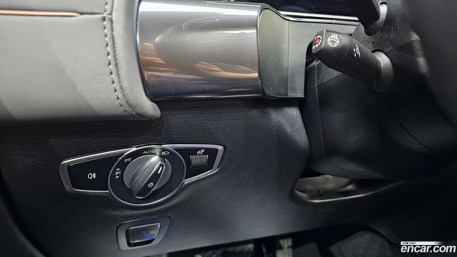 EQC Mercedes-Benz 2020.10-OPTION-022