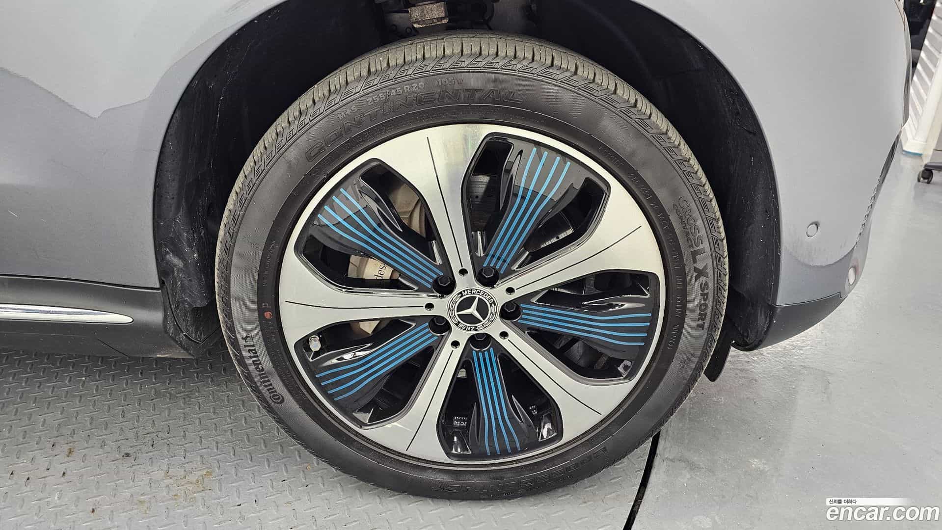 EQC Mercedes-Benz 2020.10-OUTER-031