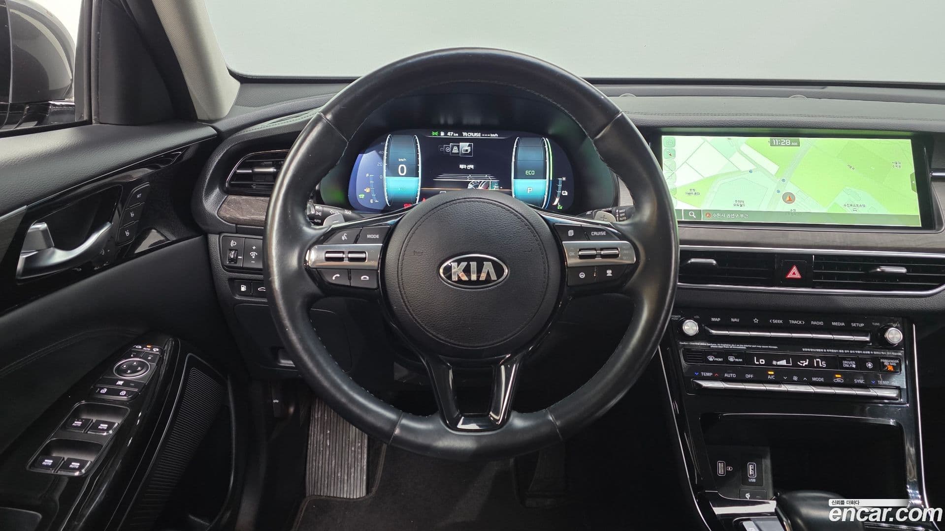 Main__Slider__Photo:K7 Kia 2021.2-12