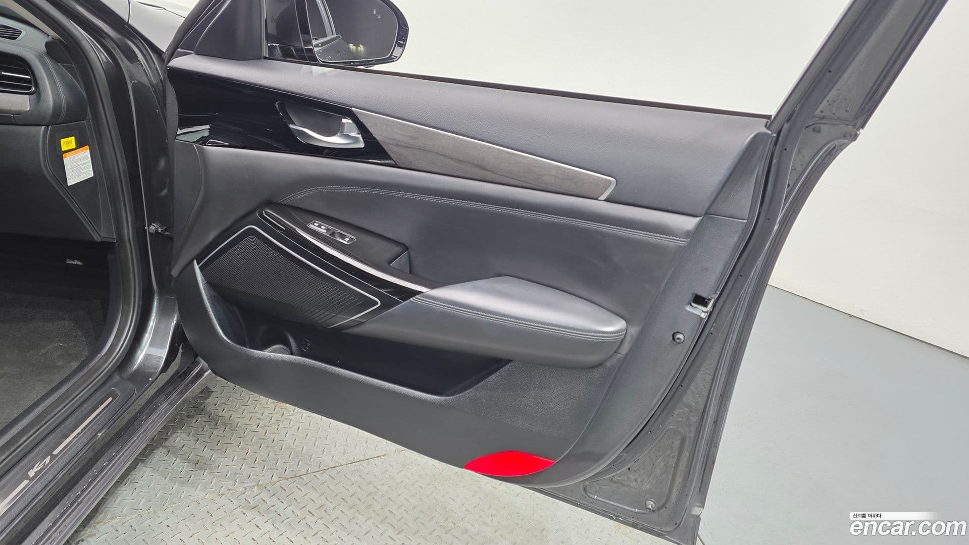 Main__Slider__Photo:K7 Kia 2021.2-23