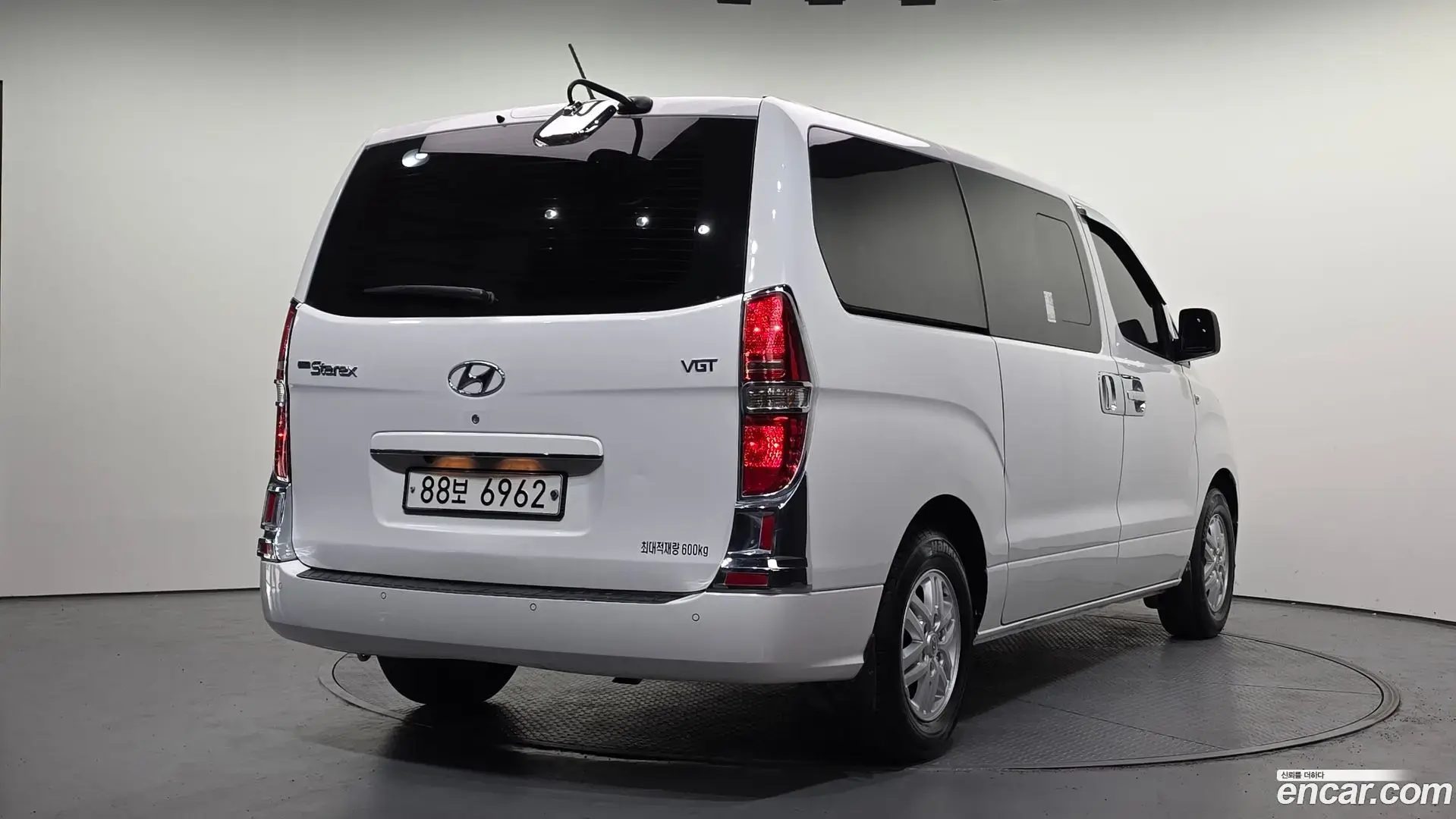 Main__Slider__Photo:Starex Hyundai 2019.0-1