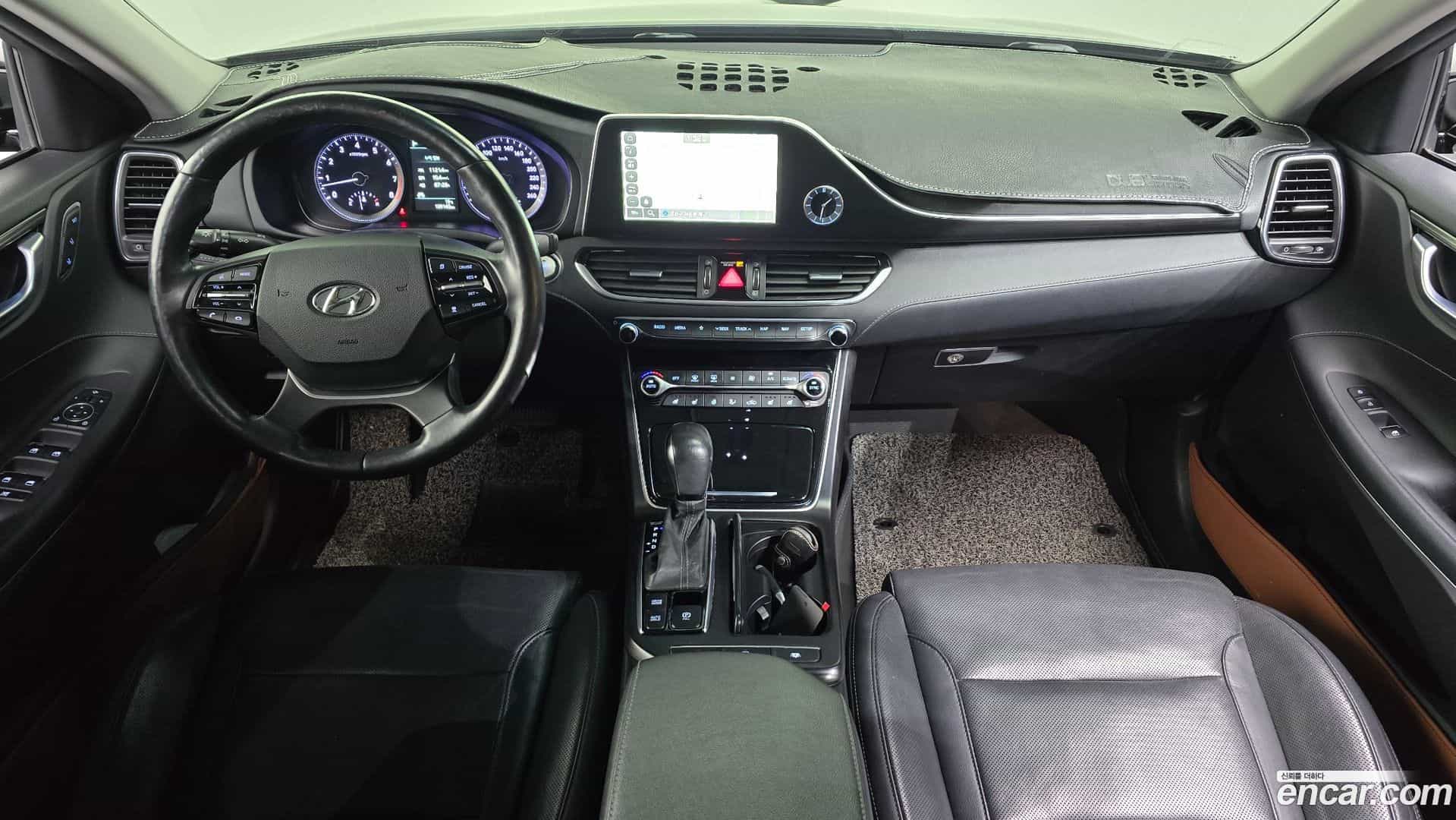 Grandeur Hyundai 2017.6-INNER-007