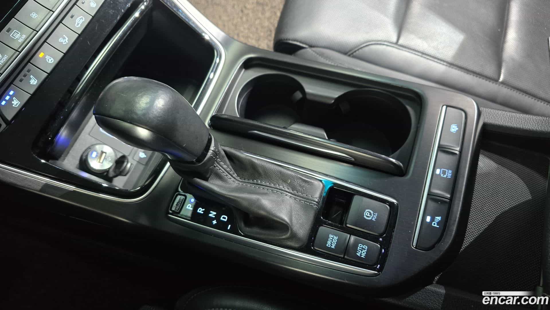 Grandeur Hyundai 2017.6-INNER-009