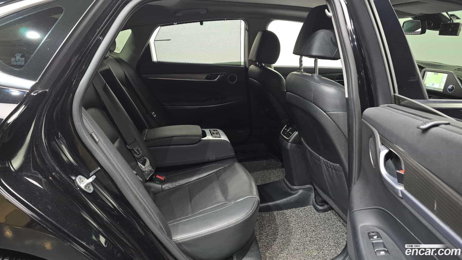 Grandeur Hyundai 2017.6-OPTION-016