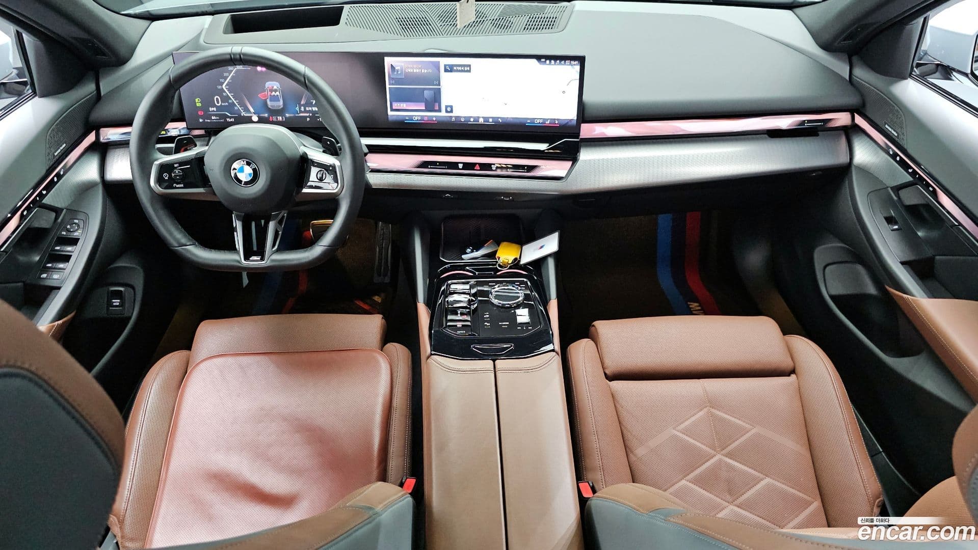 Main__Slider__Photo:5-Series BMW 2024.1-6