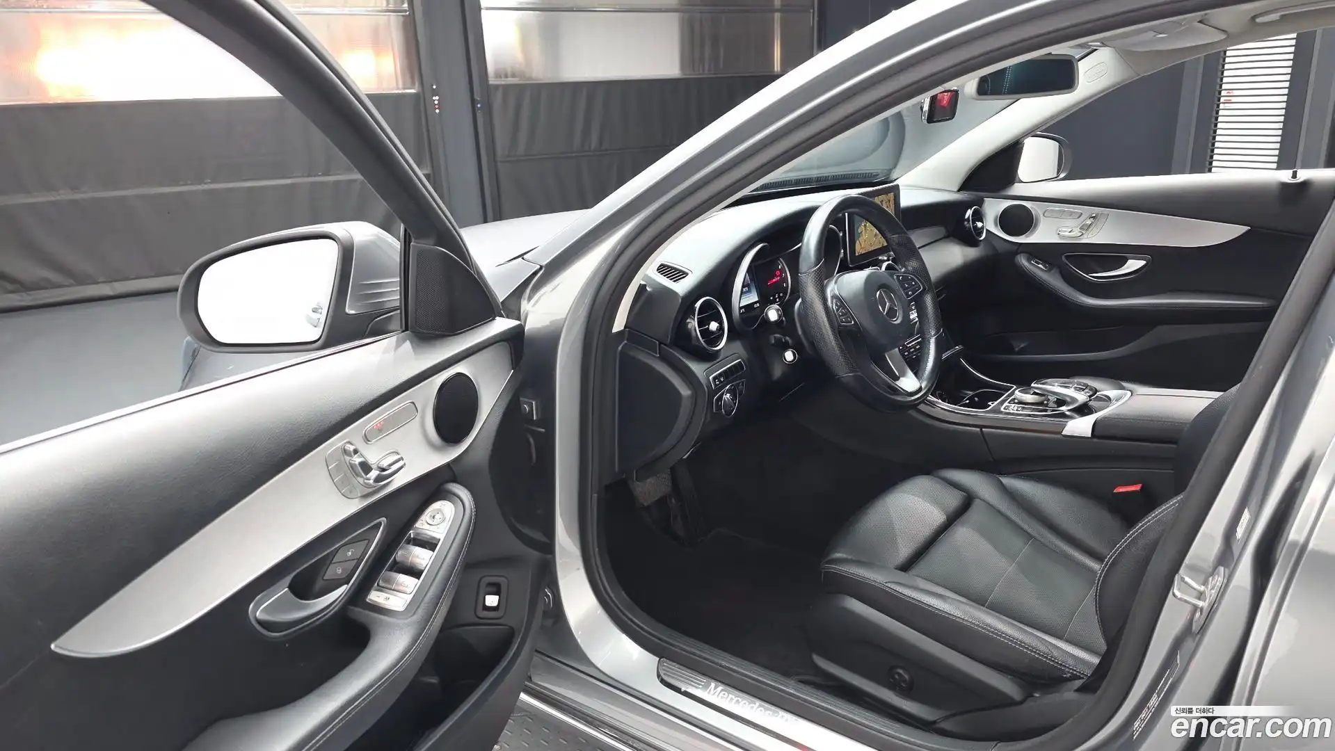 C-Class Mercedes-Benz 2016.5-INNER-010