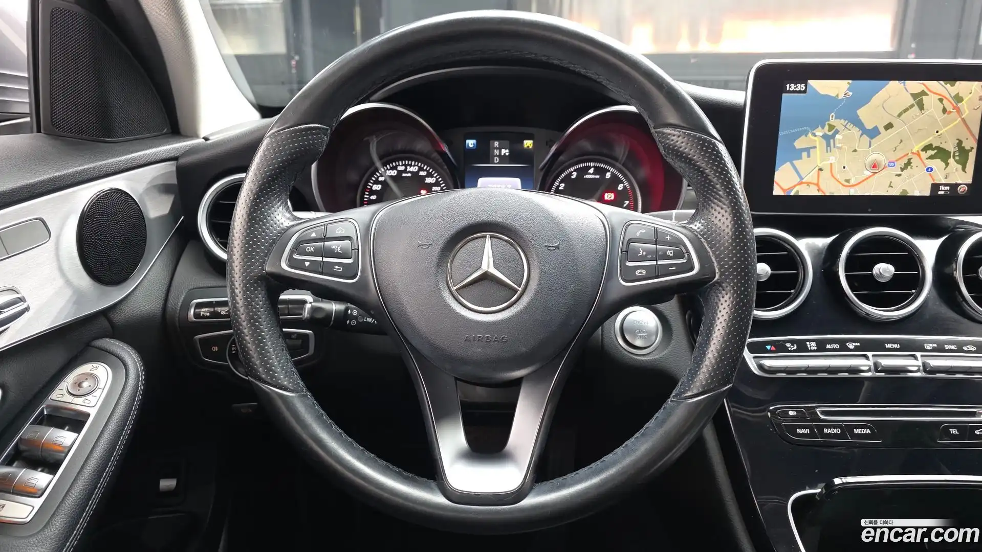C-Class Mercedes-Benz 2016.5-OPTION-017