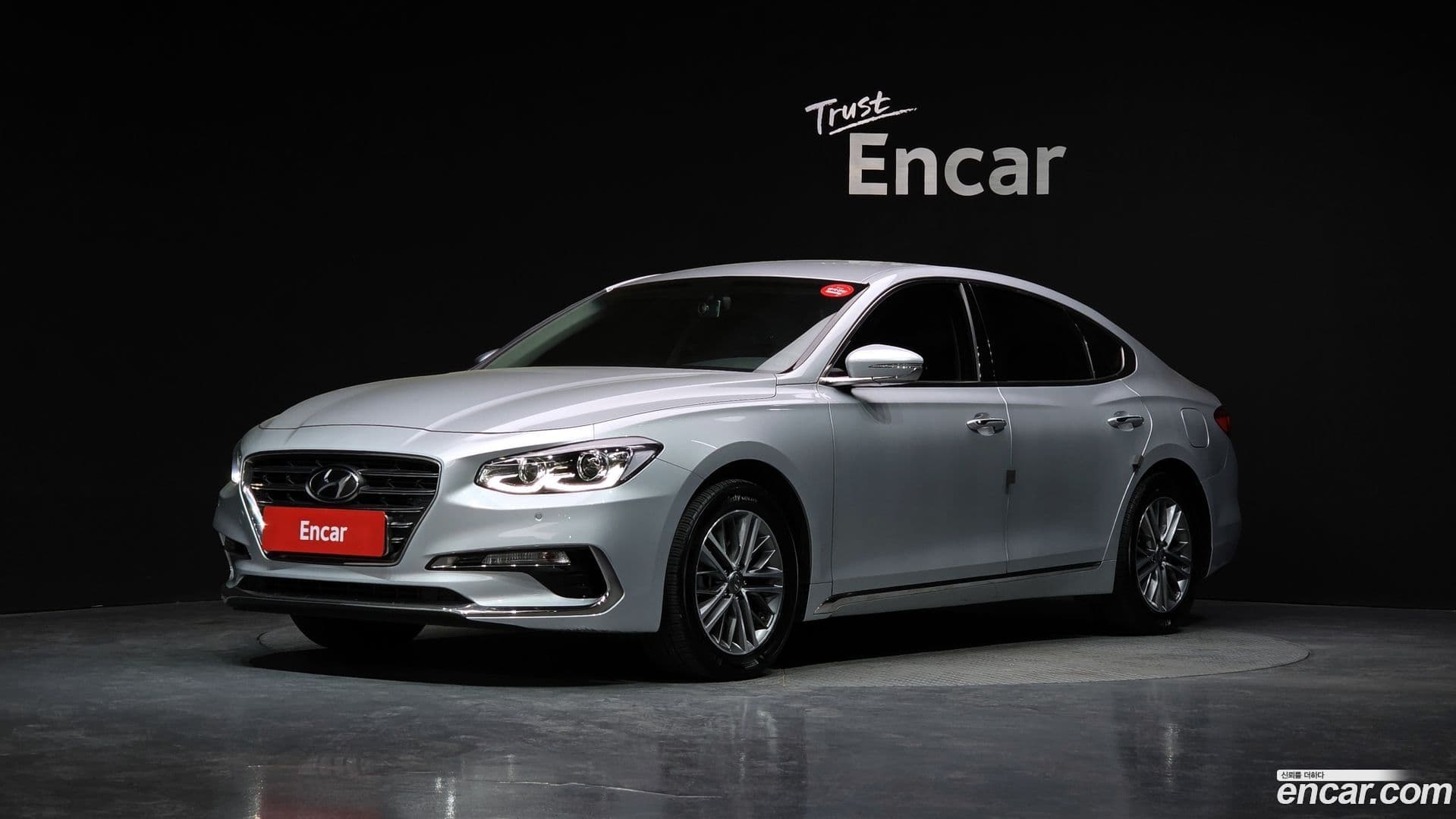 Main__Slider__Photo:Grandeur Hyundai 2019.0-0