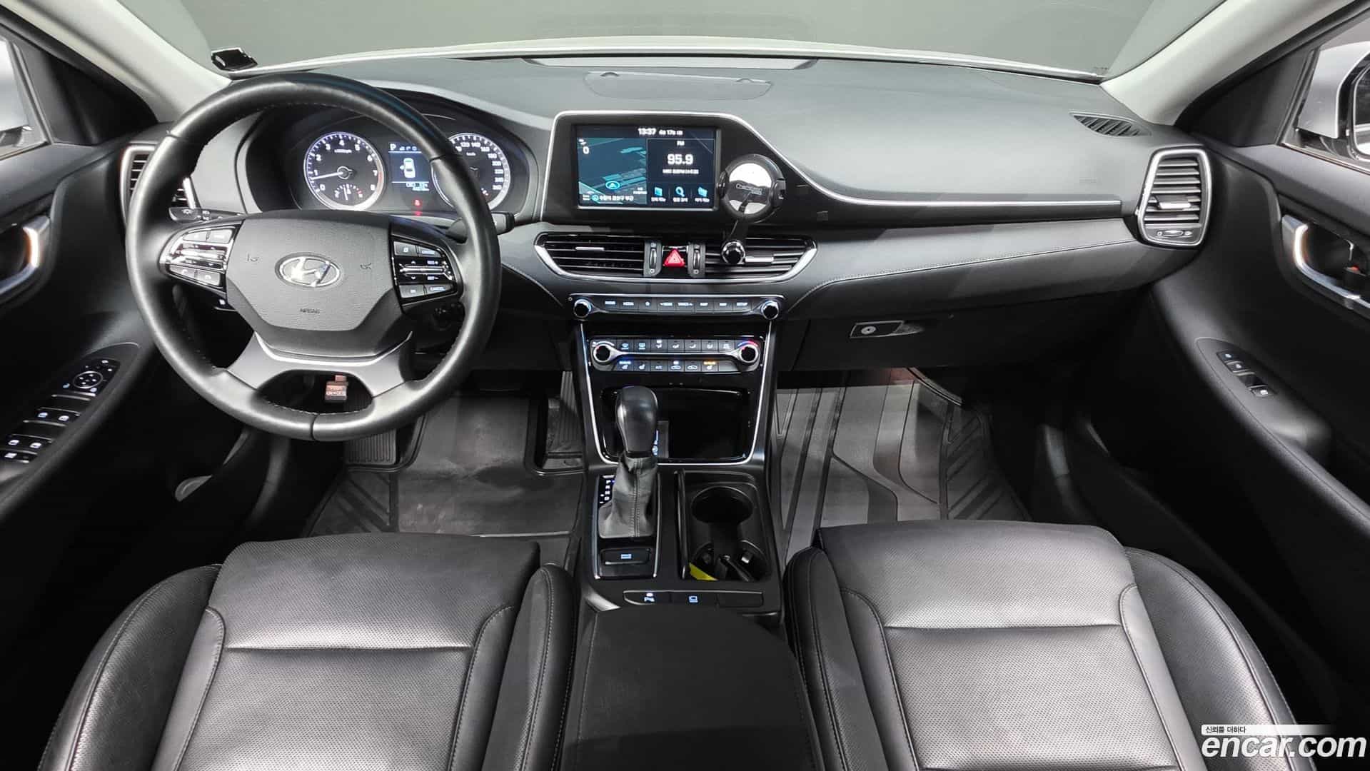 Grandeur Hyundai 2019.0-INNER-007