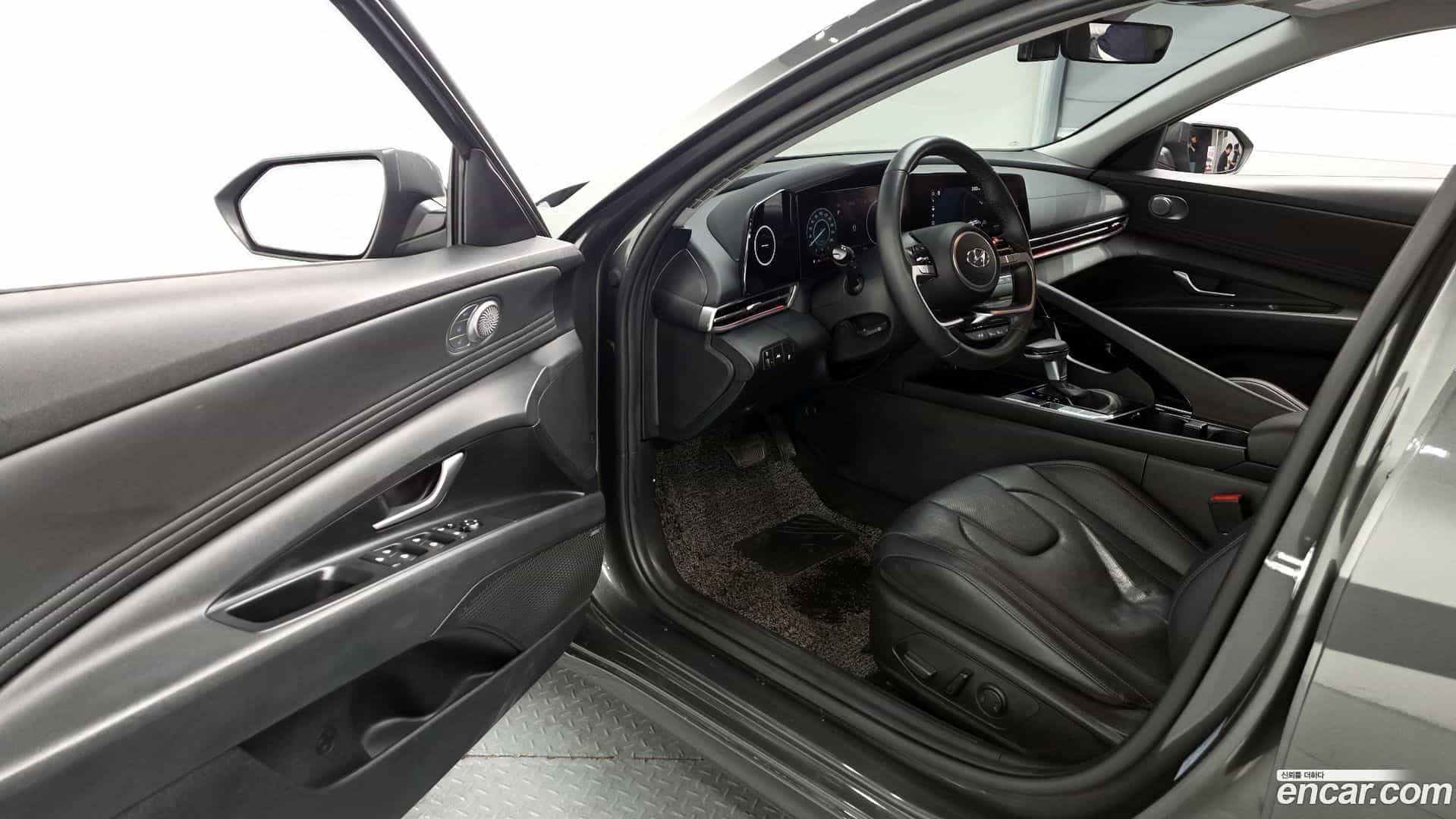 AVANTE Hyundai 2021.2-INNER-010