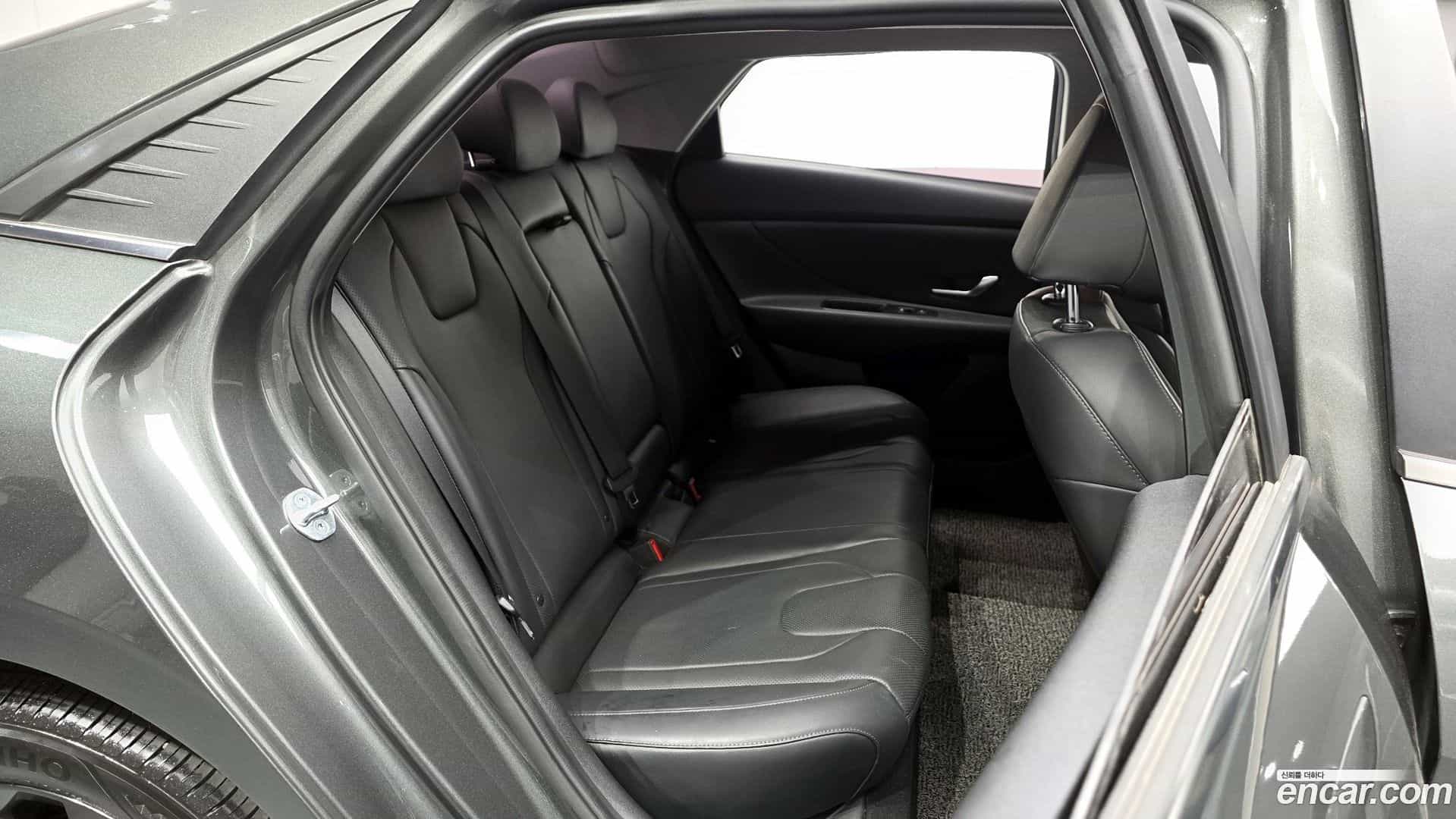 AVANTE Hyundai 2021.2-OPTION-015