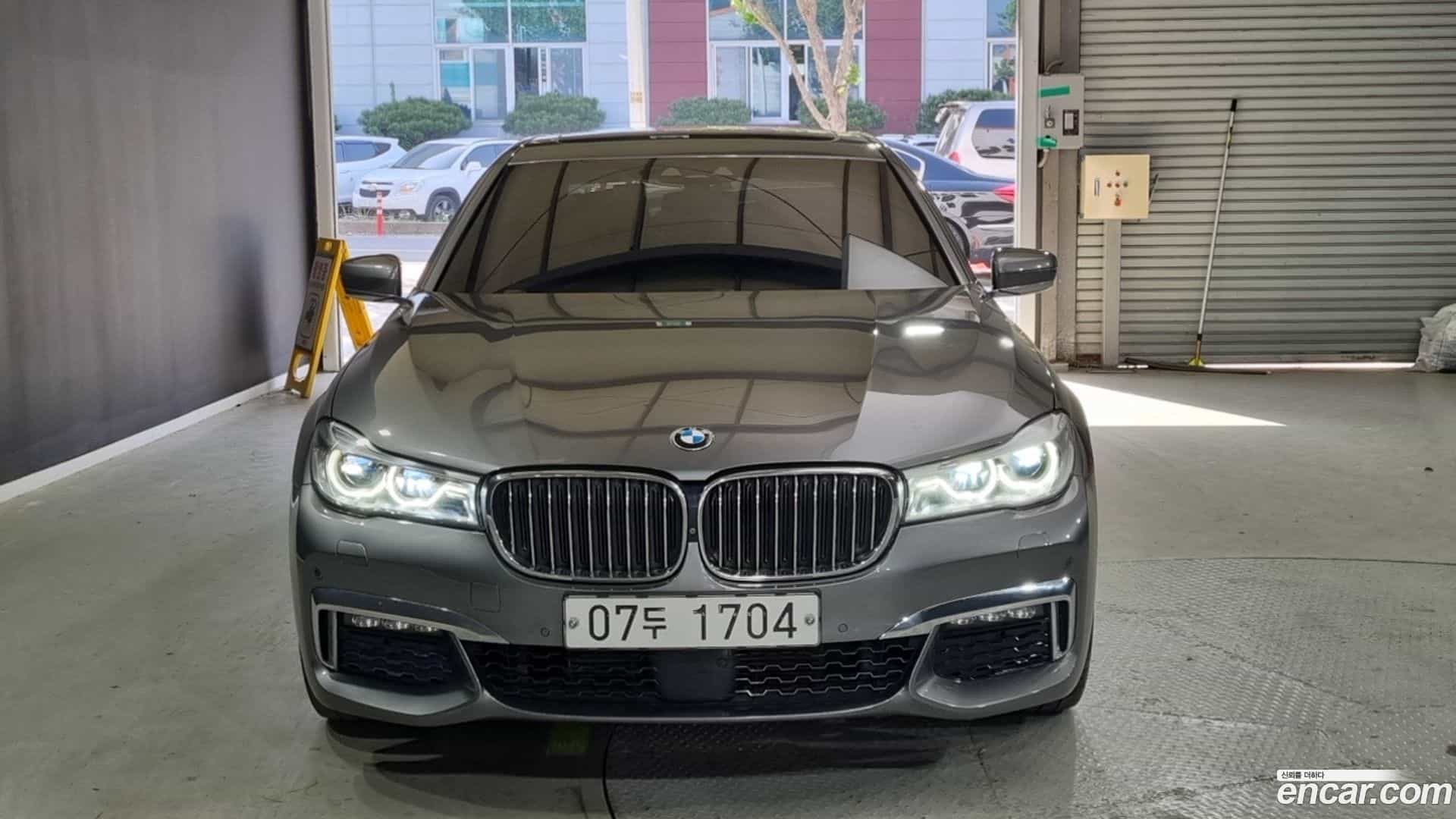 7-Series BMW 2017.8-OUTER-003