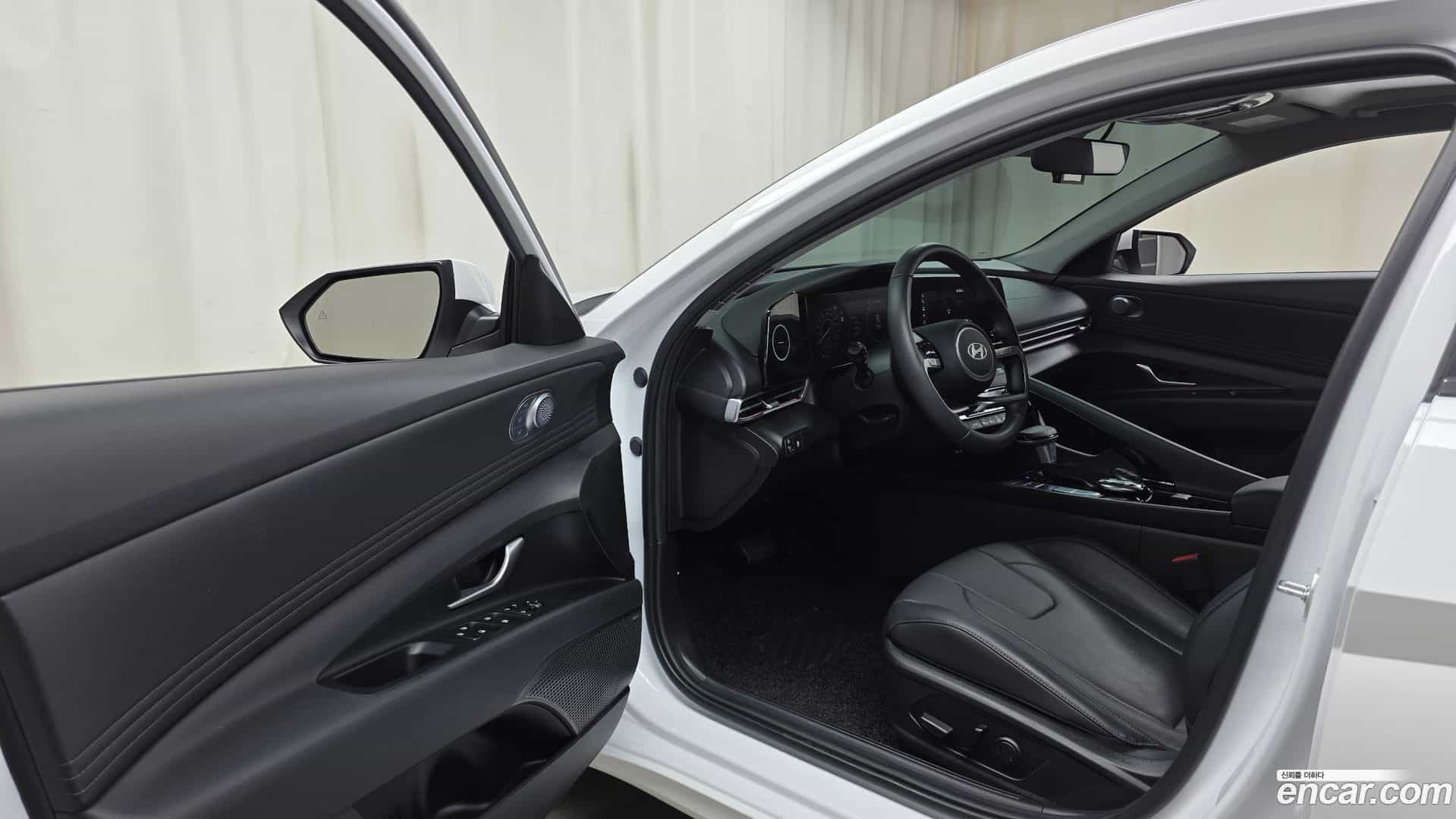 AVANTE Hyundai 2024.5-INNER-010