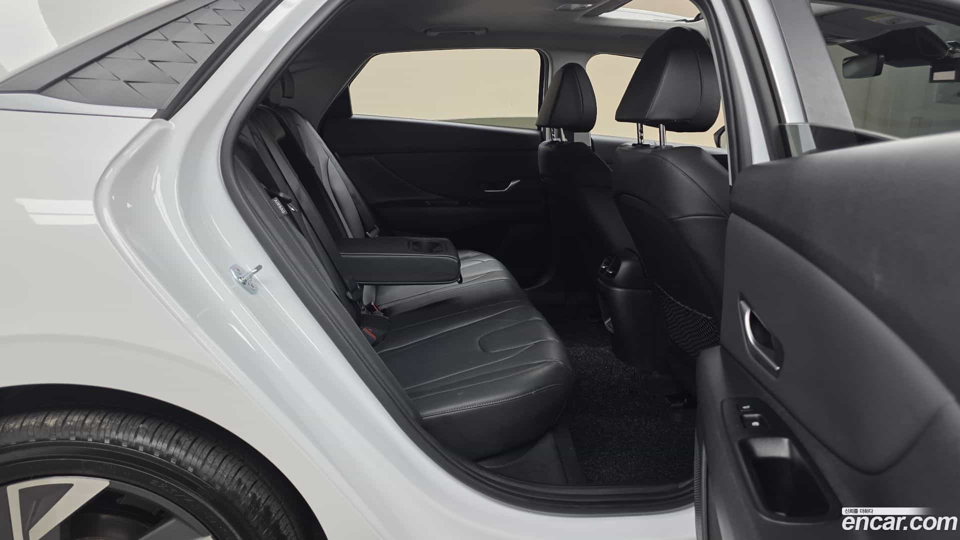 AVANTE Hyundai 2024.5-OPTION-016