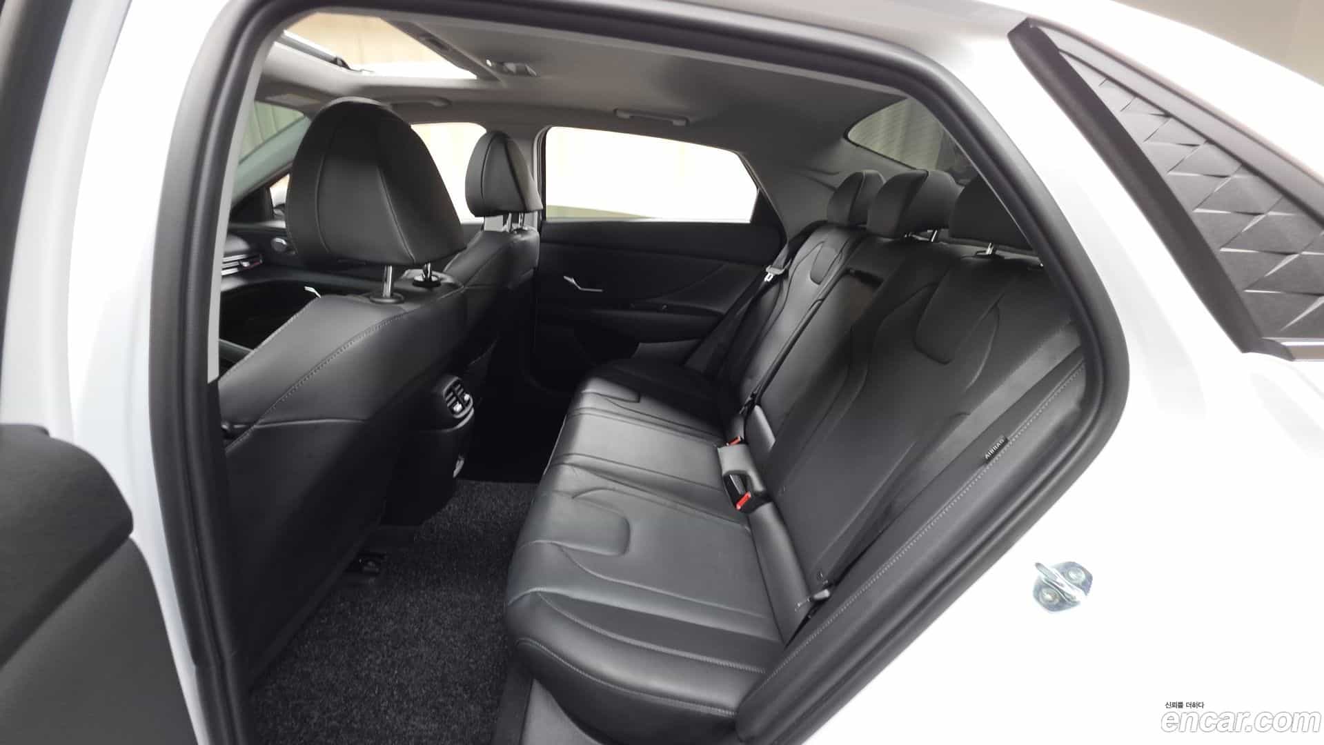 AVANTE Hyundai 2024.5-INNER-036
