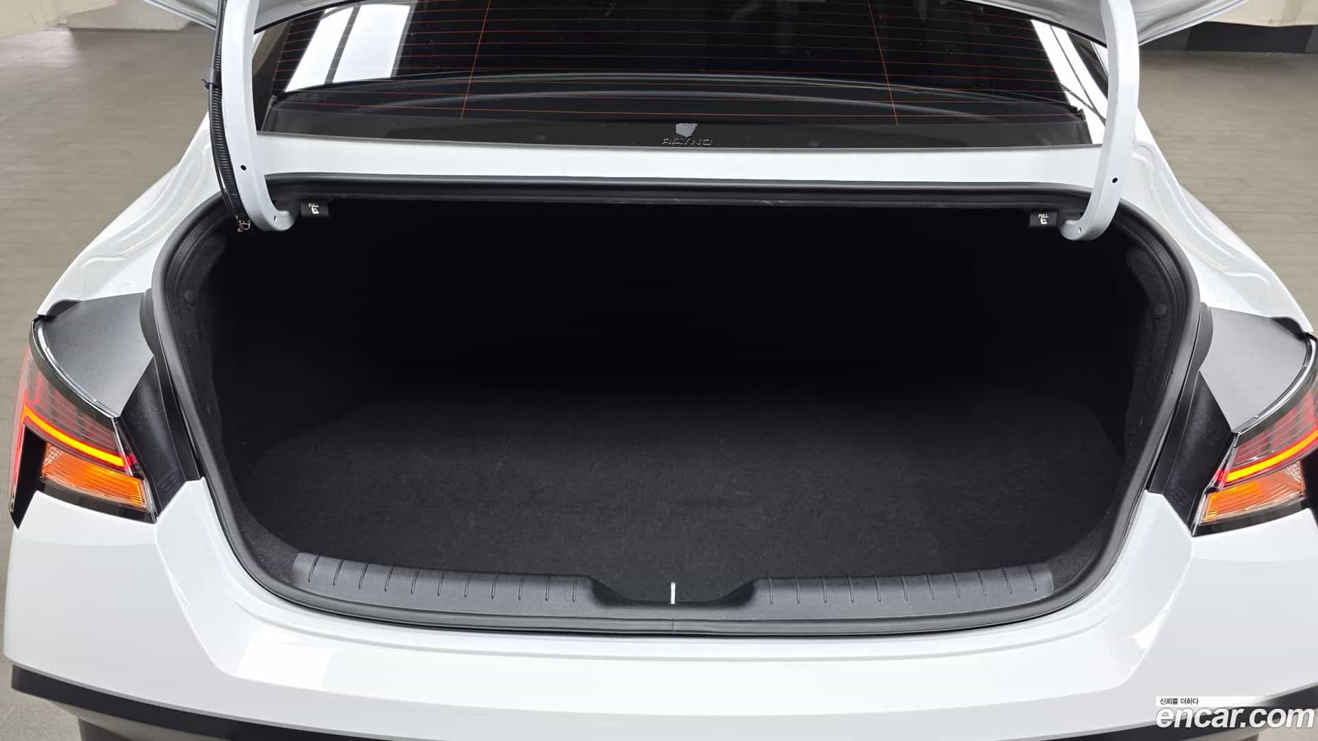 AVANTE Hyundai 2024.5-OPTION-040