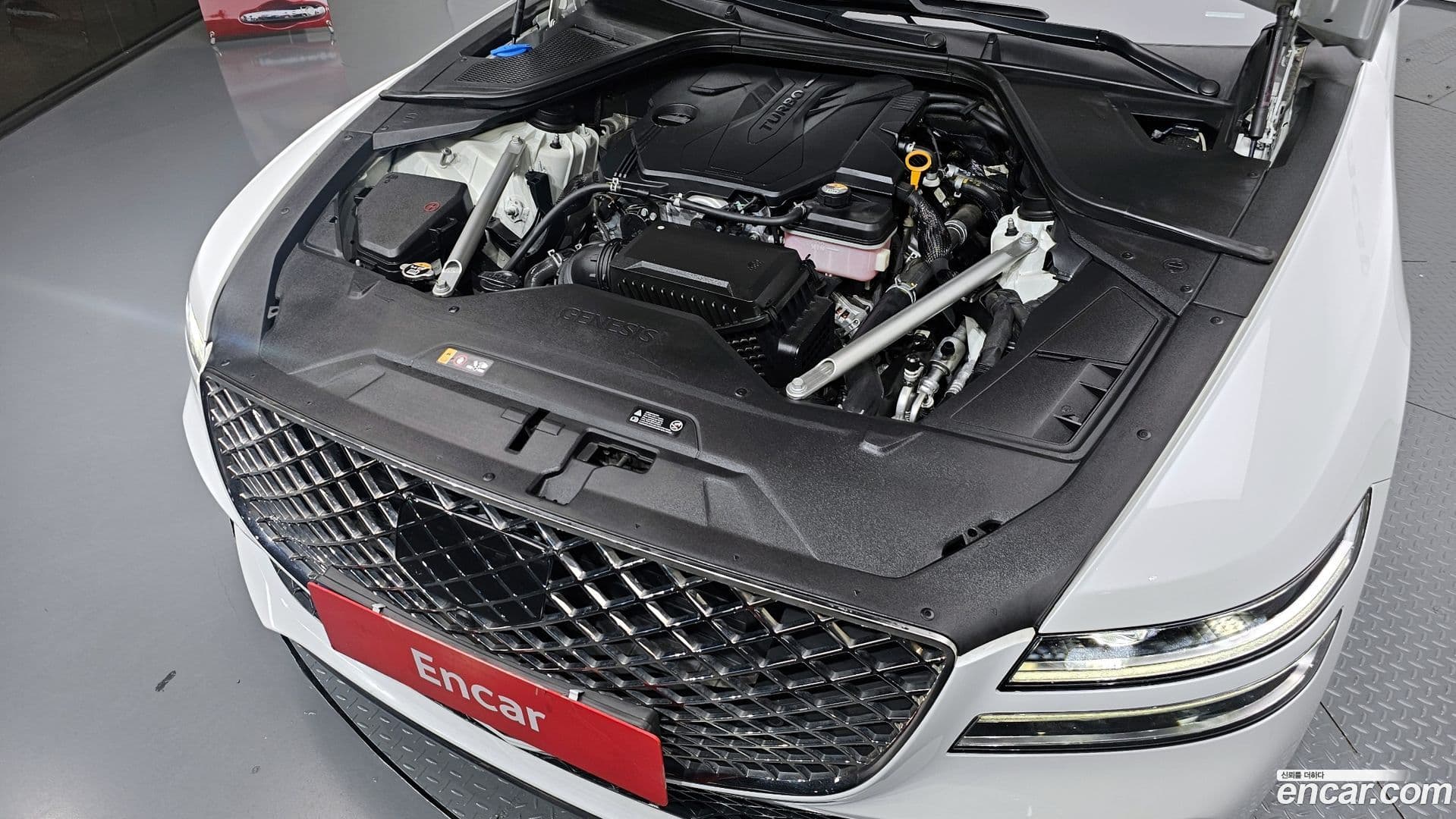 Main__Slider__Photo:G80 Genesis 2021.4-5