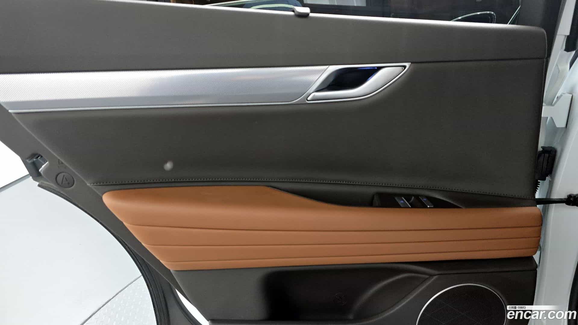 G80 Genesis 2021.4-INNER-035