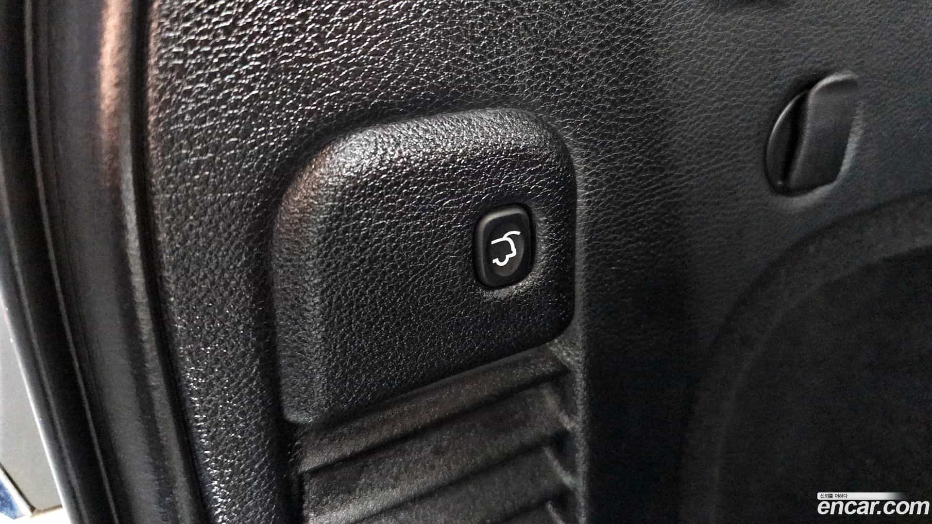 Cherokee Jeep 2020.3-OPTION-024