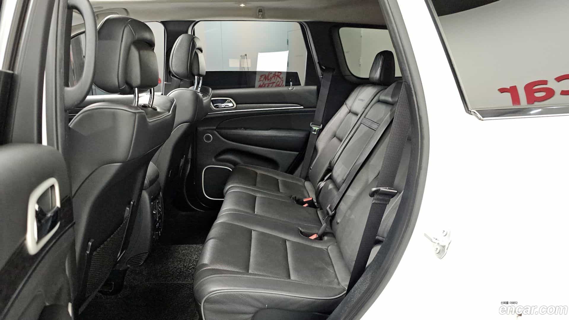 Cherokee Jeep 2020.3-INNER-036