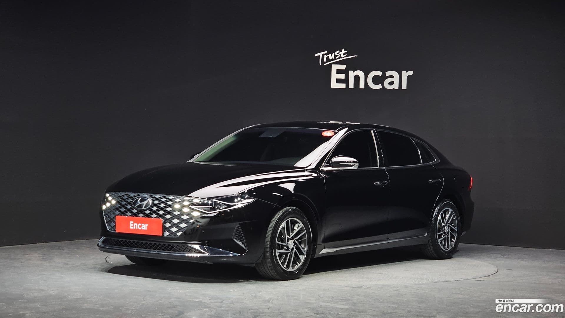 Main__Slider__Photo:Grandeur Hyundai 2020.0-0