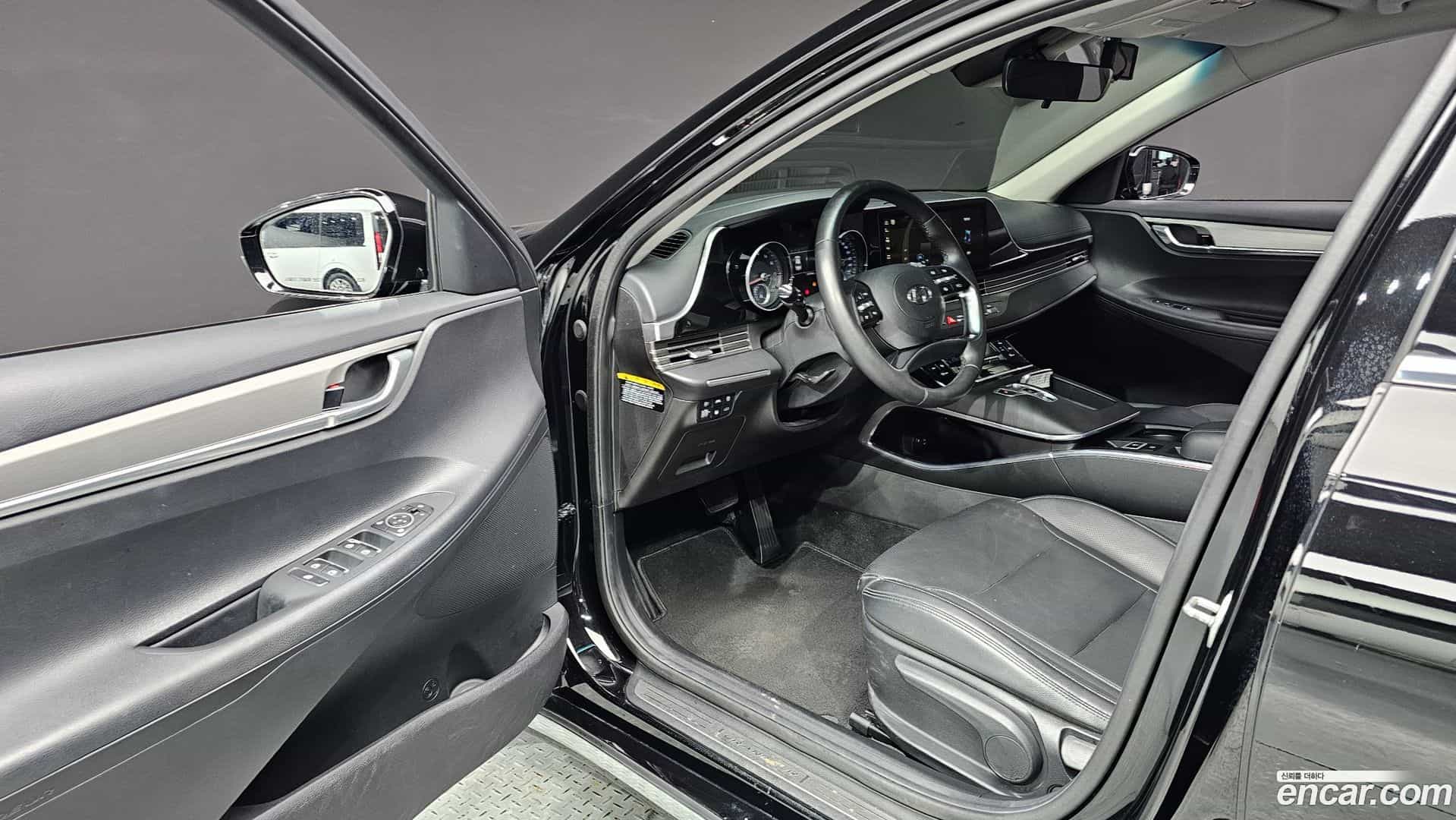 Grandeur Hyundai 2020.0-INNER-010
