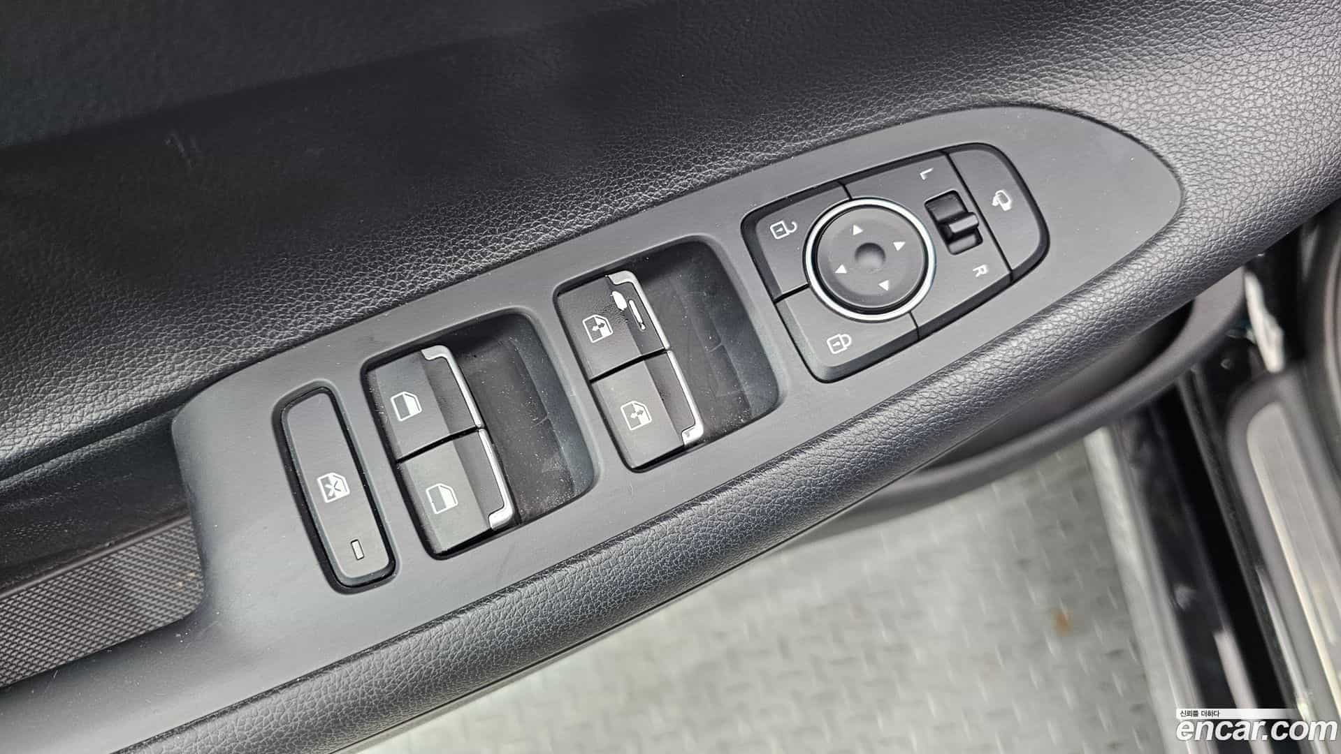 Grandeur Hyundai 2020.0-OPTION-022