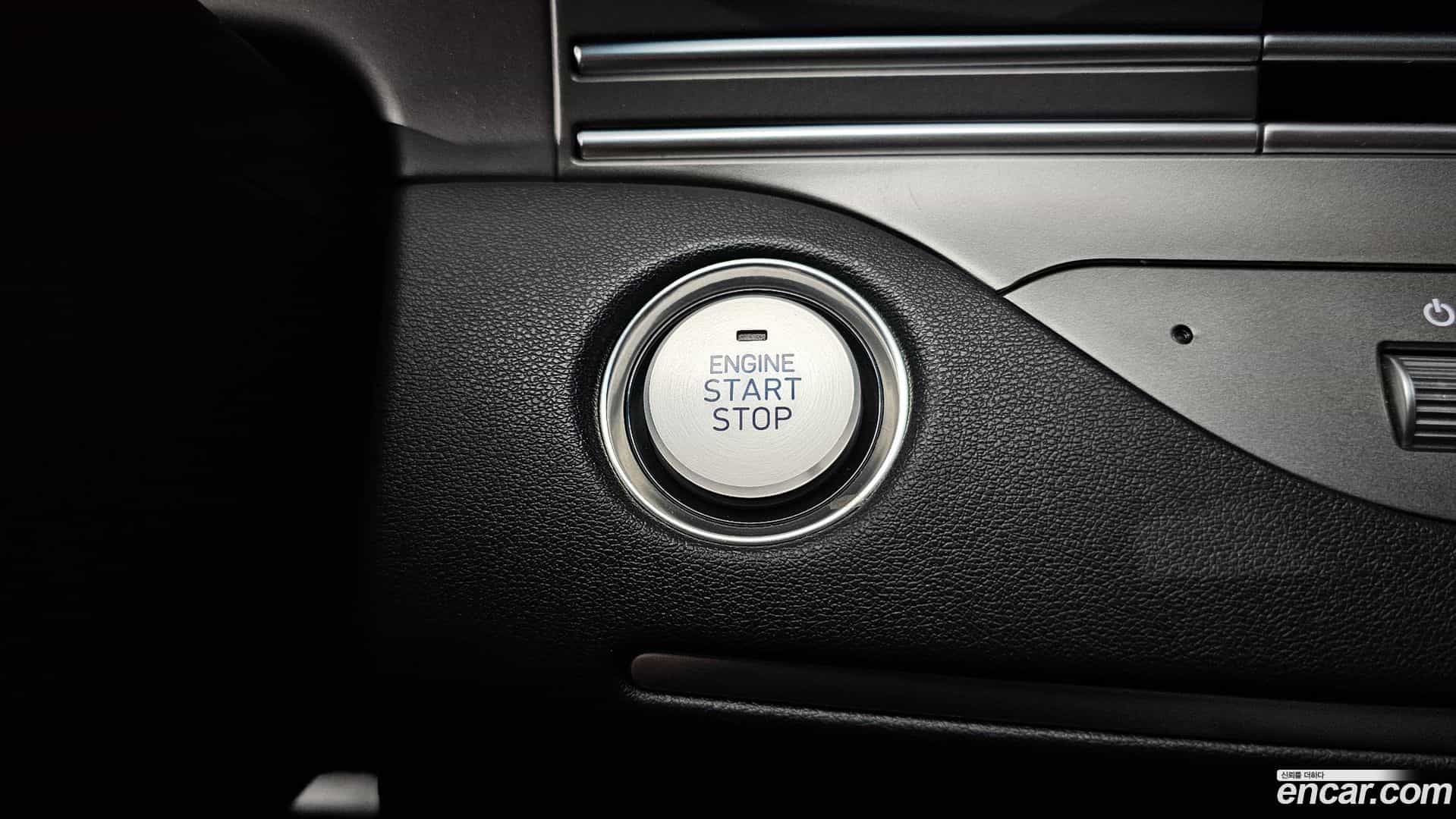 Grandeur Hyundai 2020.0-OPTION-040