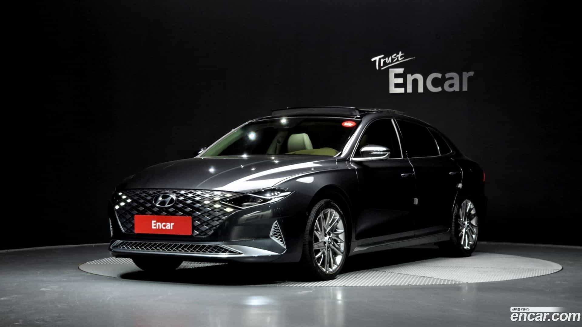 Grandeur Hyundai 2022.3-OUTER-001