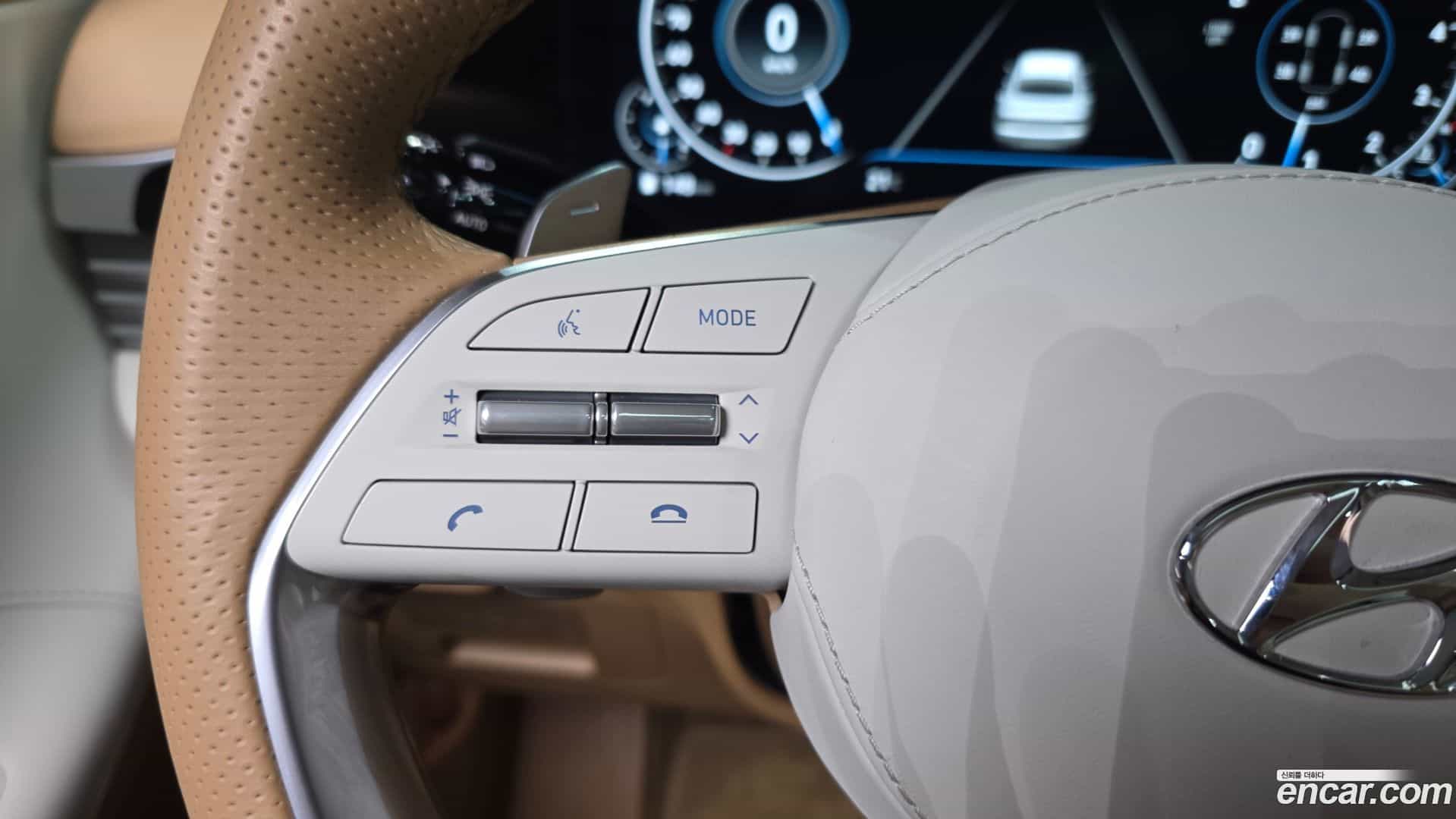 Grandeur Hyundai 2022.3-OPTION-046