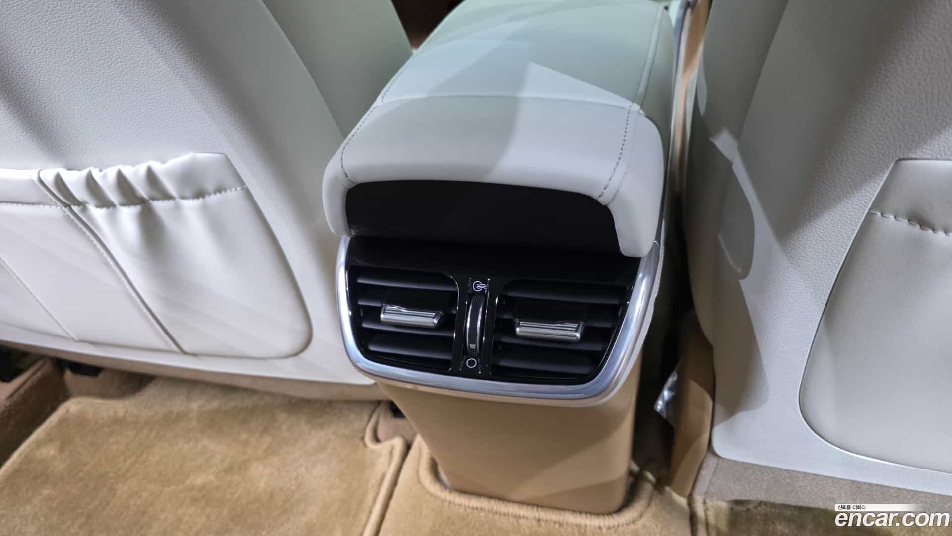 Grandeur Hyundai 2022.3-OPTION-051