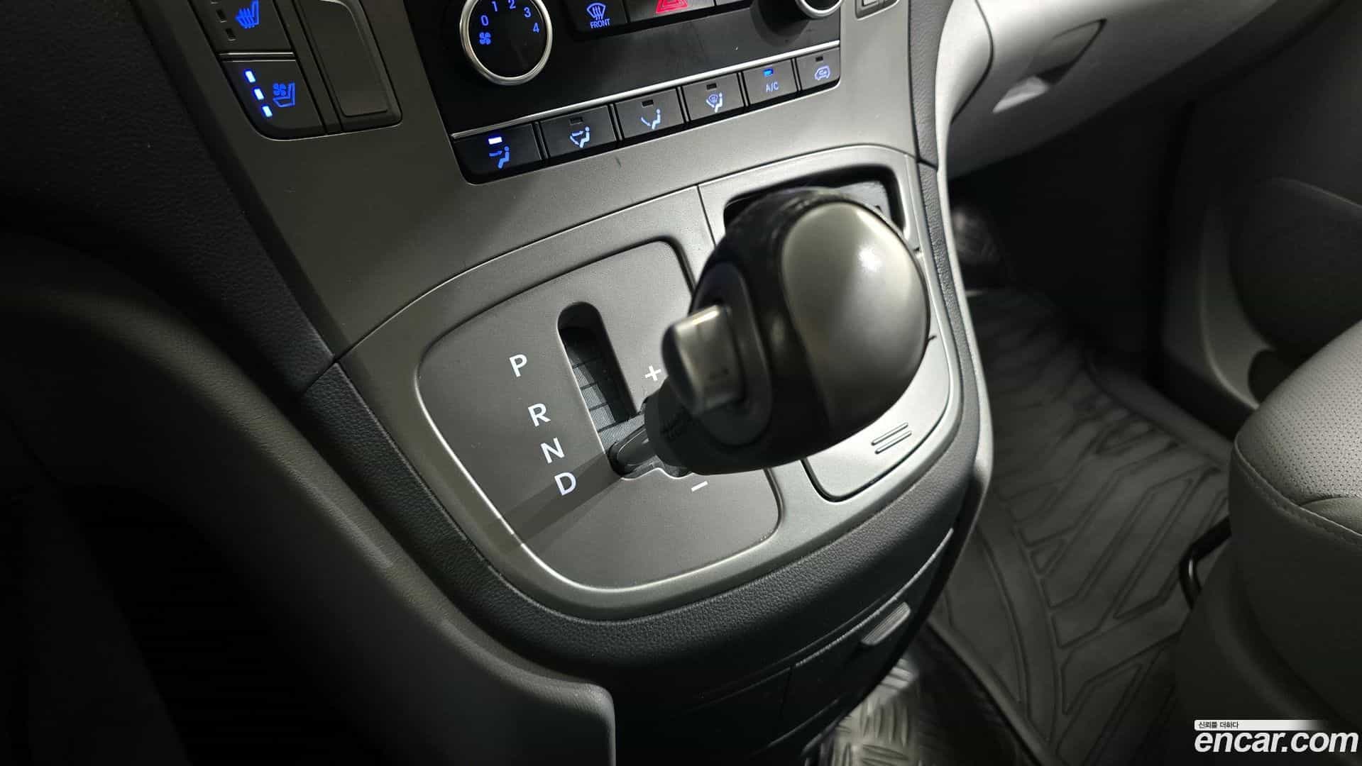 Starex Hyundai 2019.8-INNER-009