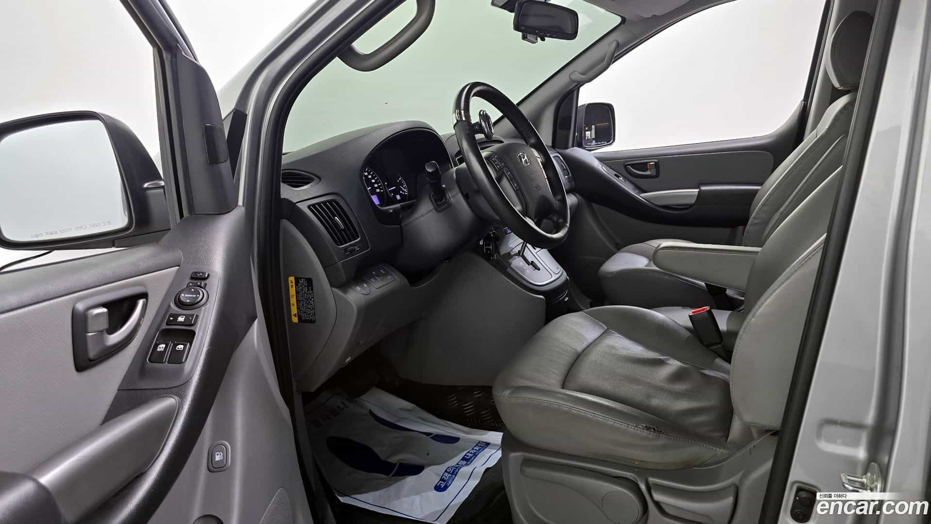 Starex Hyundai 2019.8-INNER-010