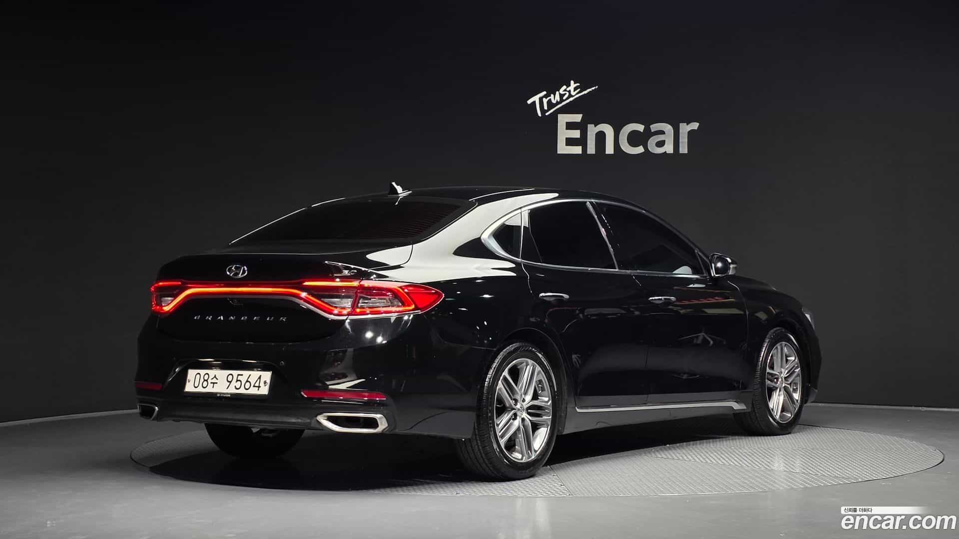 Grandeur Hyundai 2018.5-OUTER-002