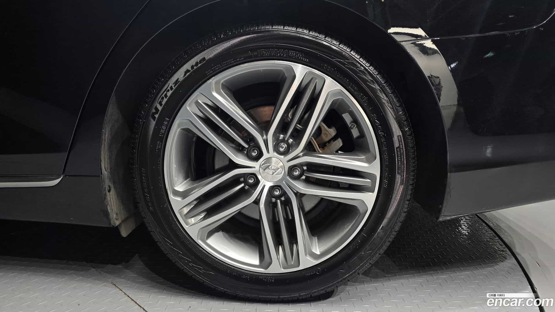 Grandeur Hyundai 2018.5-OUTER-005