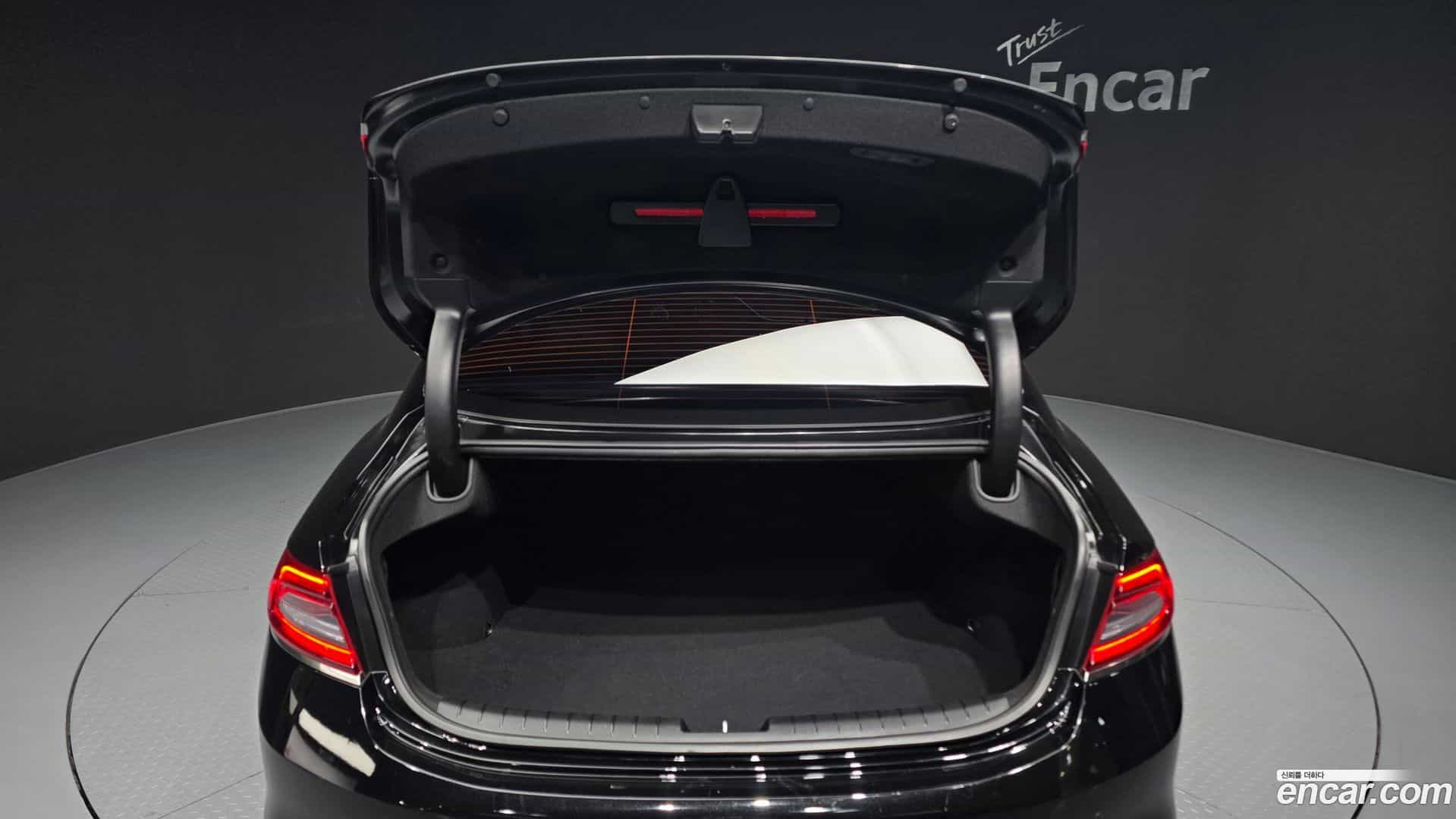 Grandeur Hyundai 2018.5-OPTION-024