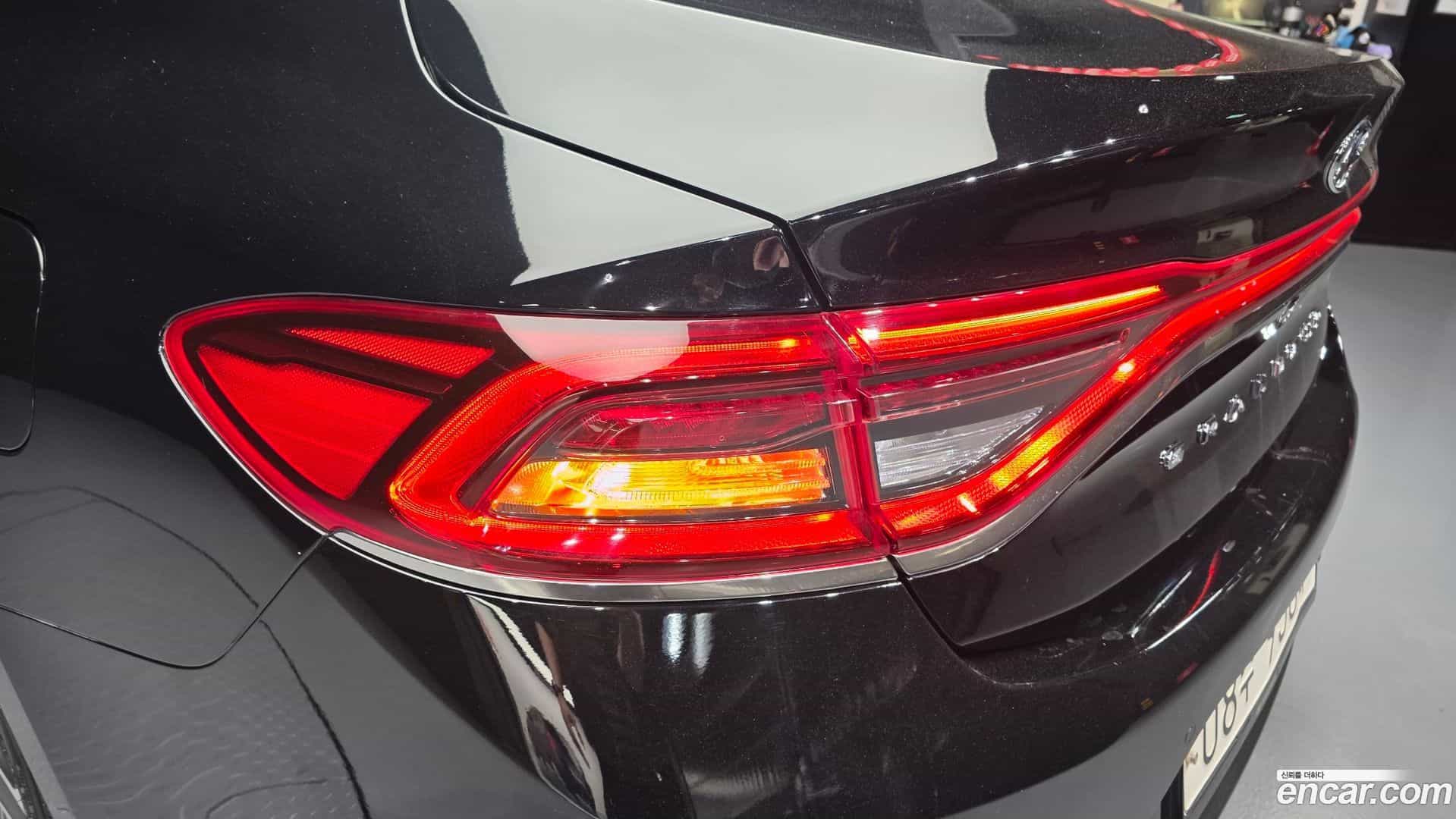 Grandeur Hyundai 2018.5-OUTER-033