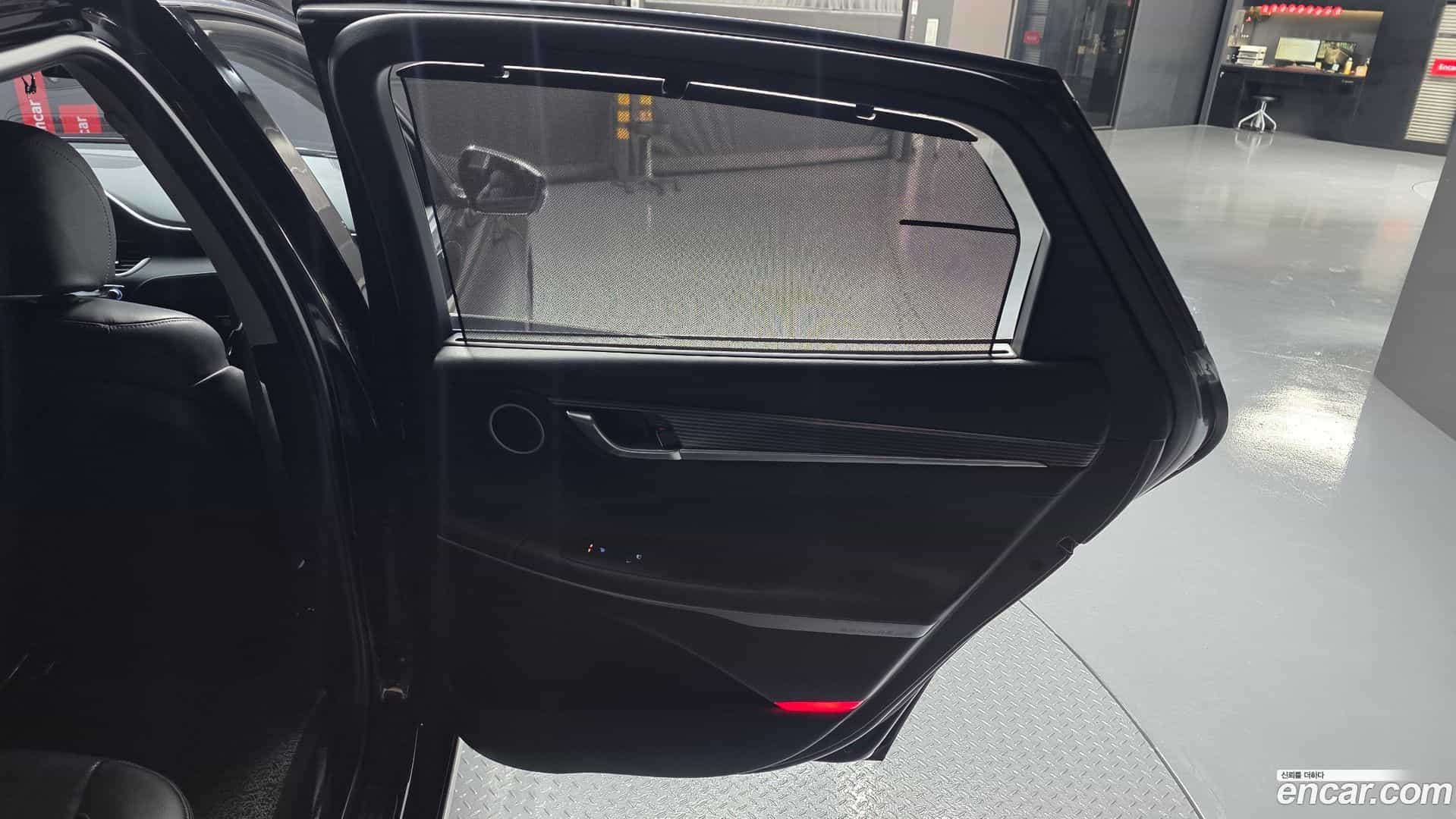 Grandeur Hyundai 2018.5-INNER-035