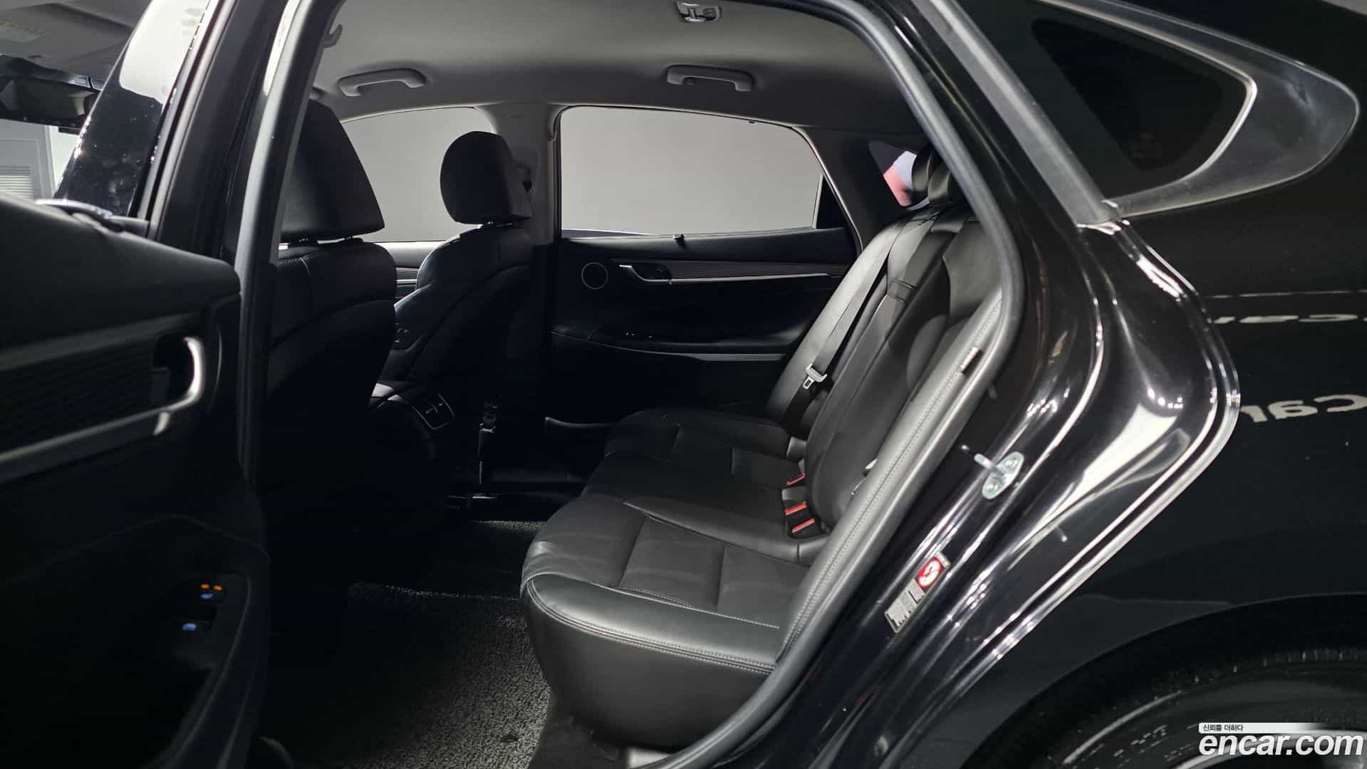 Grandeur Hyundai 2018.5-INNER-036