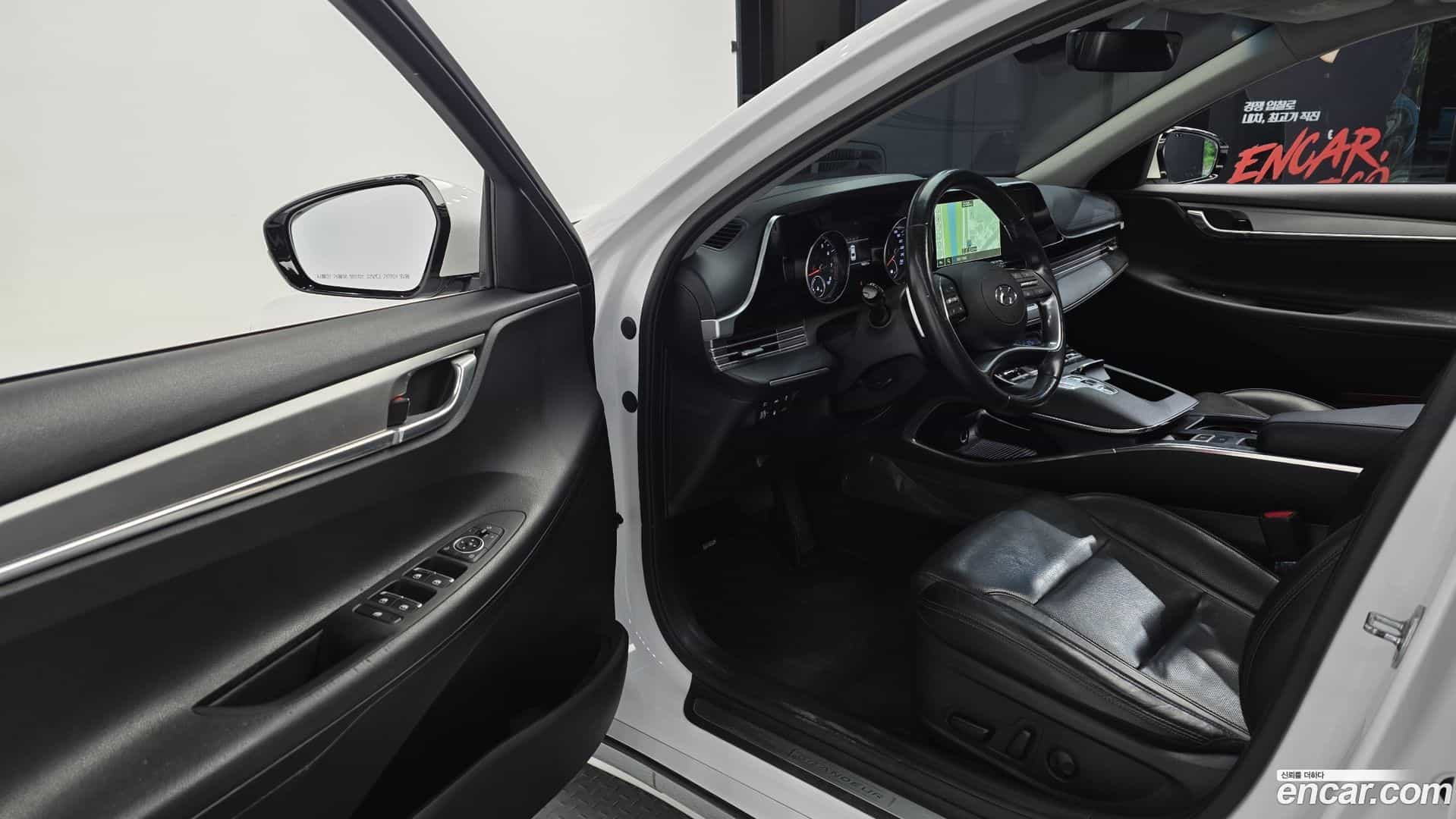 Grandeur Hyundai 2021.1-INNER-010