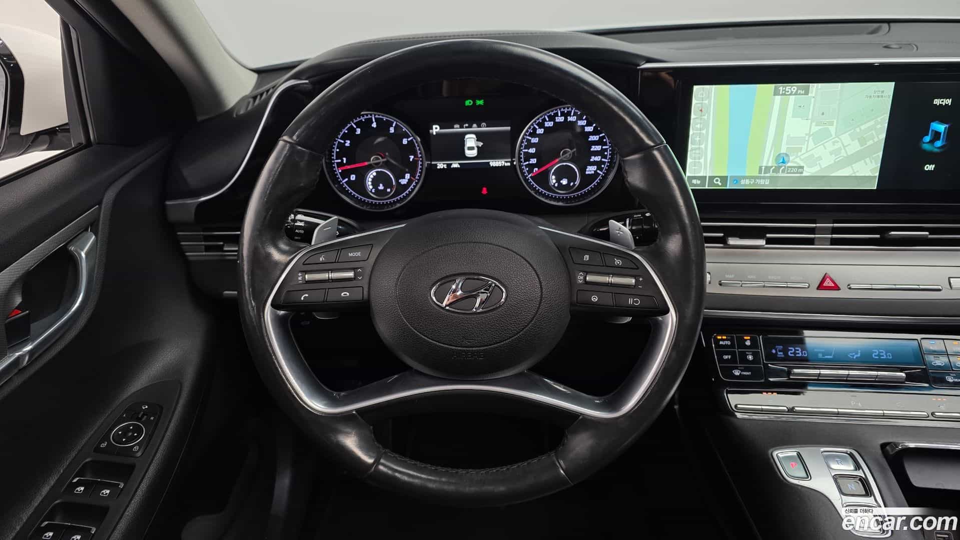 Grandeur Hyundai 2021.1-OPTION-017